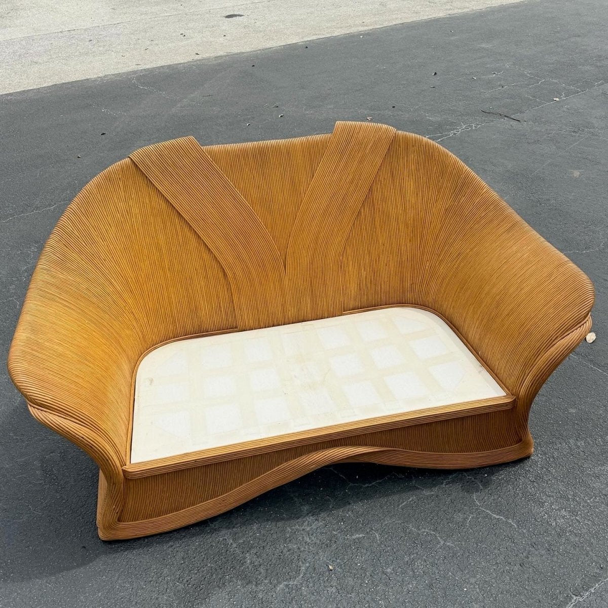 Boho Chic Pencil Reed Ribbon Love Seat Sofa - Dolphin & Flamingo