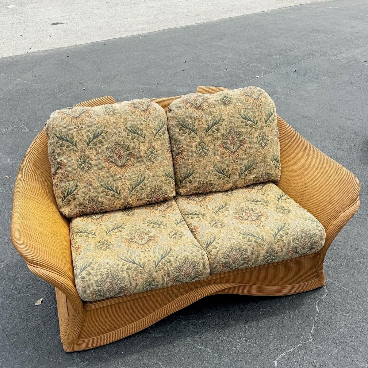 Boho Chic Pencil Reed Ribbon Love Seat Sofa - Dolphin & Flamingo