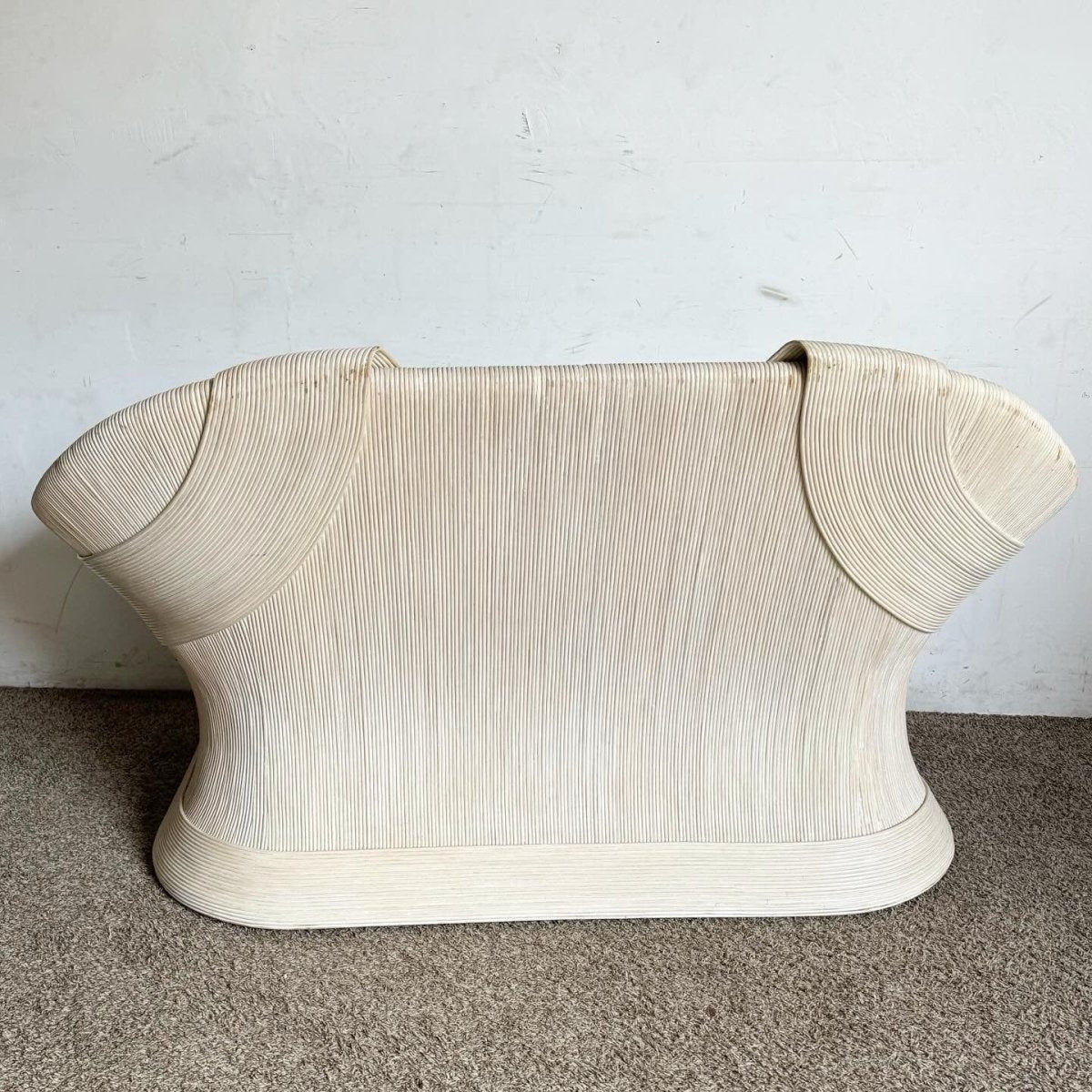 Boho Chic Ribbon Pencil Reed Love Seat - Dolphin & Flamingo