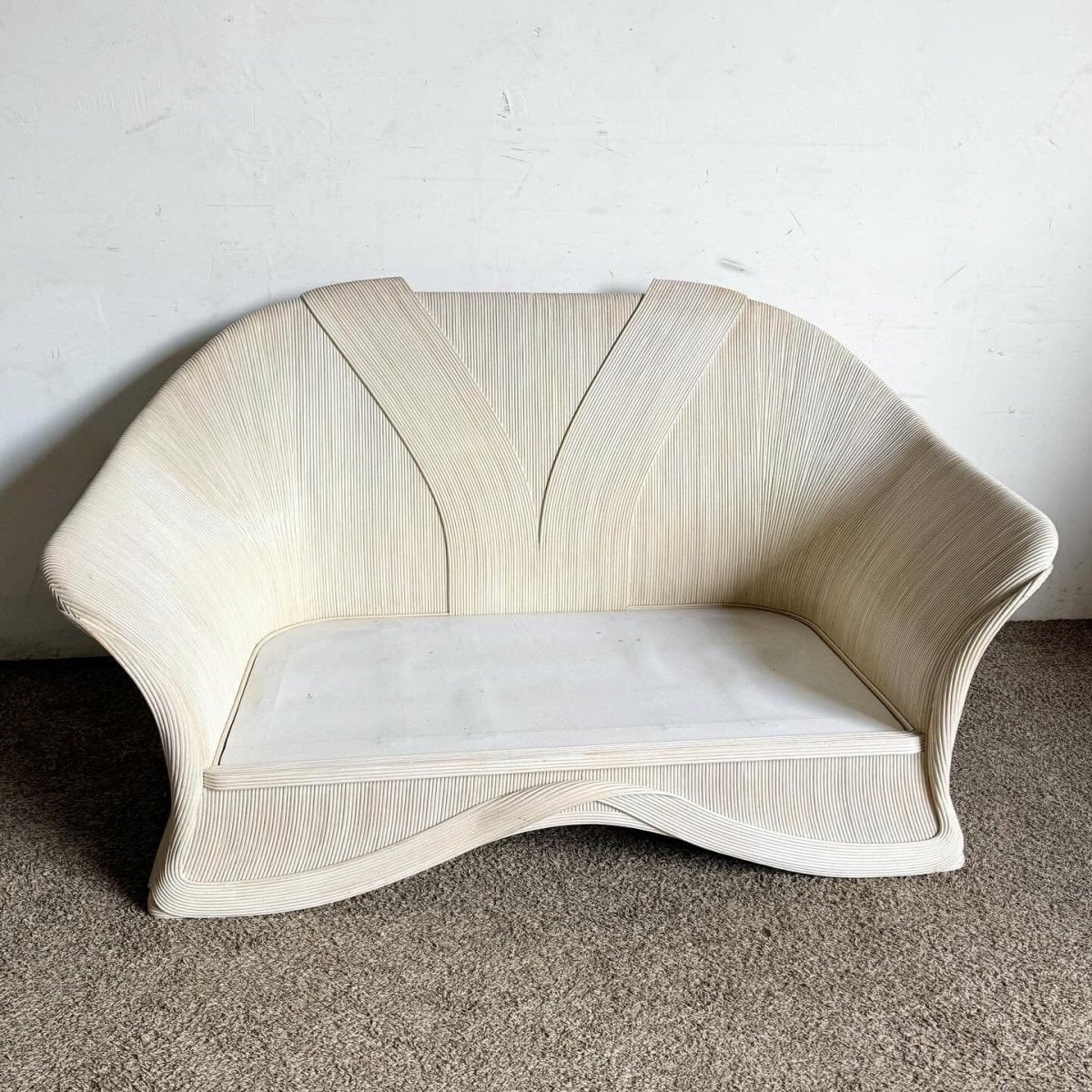 Boho Chic Ribbon Pencil Reed Love Seat - Dolphin & Flamingo