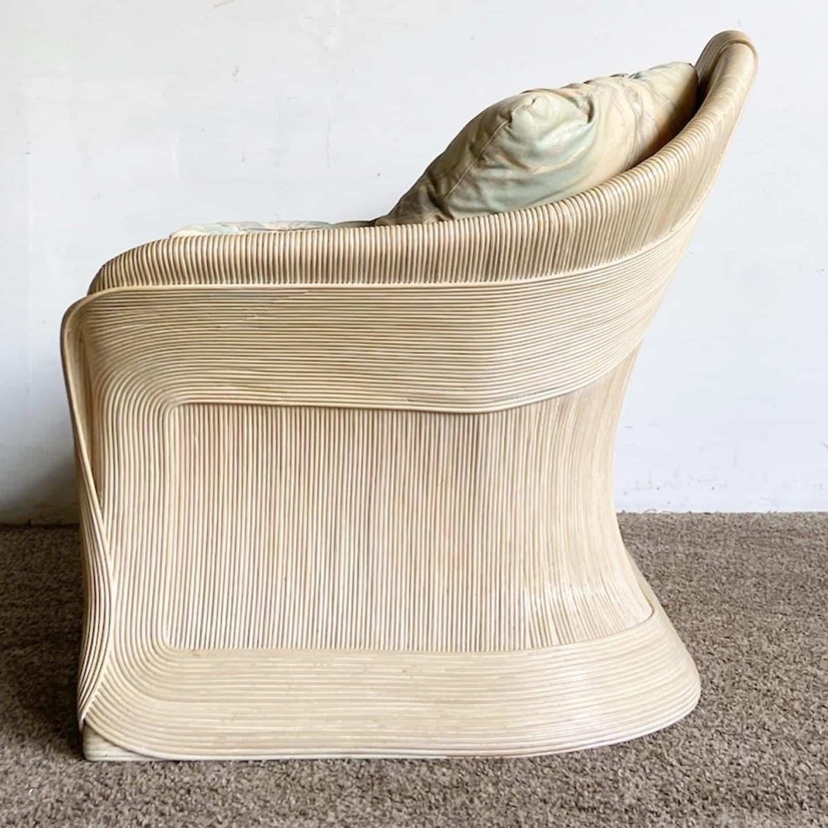 Boho Chic Sculpted Pencil Reed Ribbon Love Seat Sofa - Dolphin & Flamingo