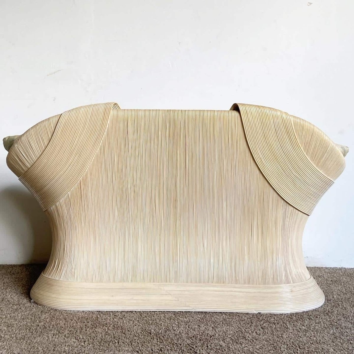 Boho Chic Sculpted Pencil Reed Ribbon Love Seat Sofa - Dolphin & Flamingo