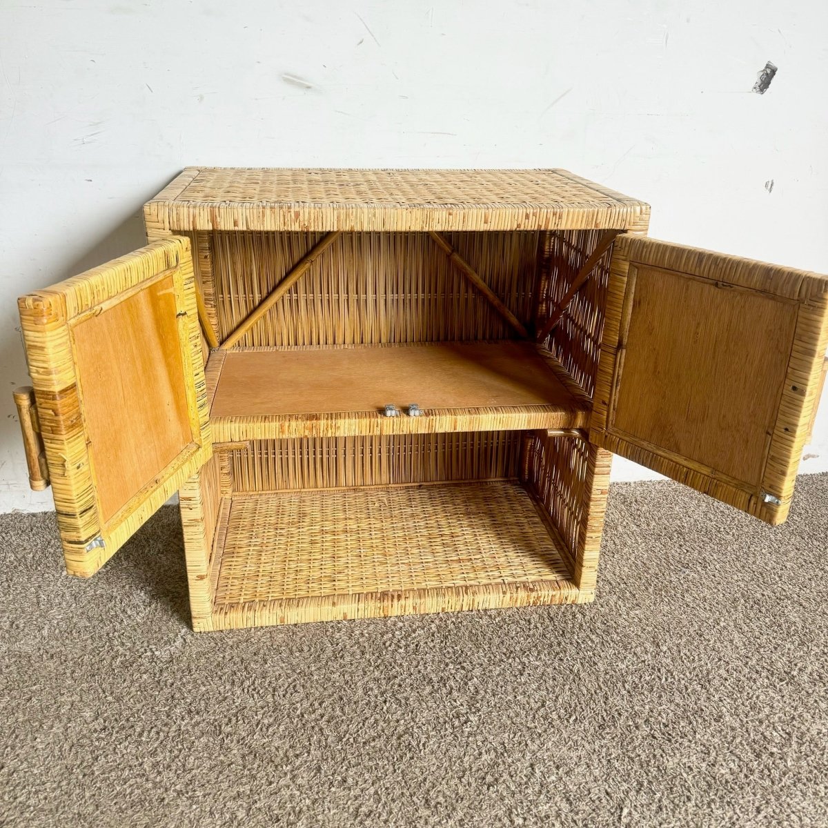 Boho Chic Wicker Rattan Sideboard Cabinet - Dolphin & Flamingo