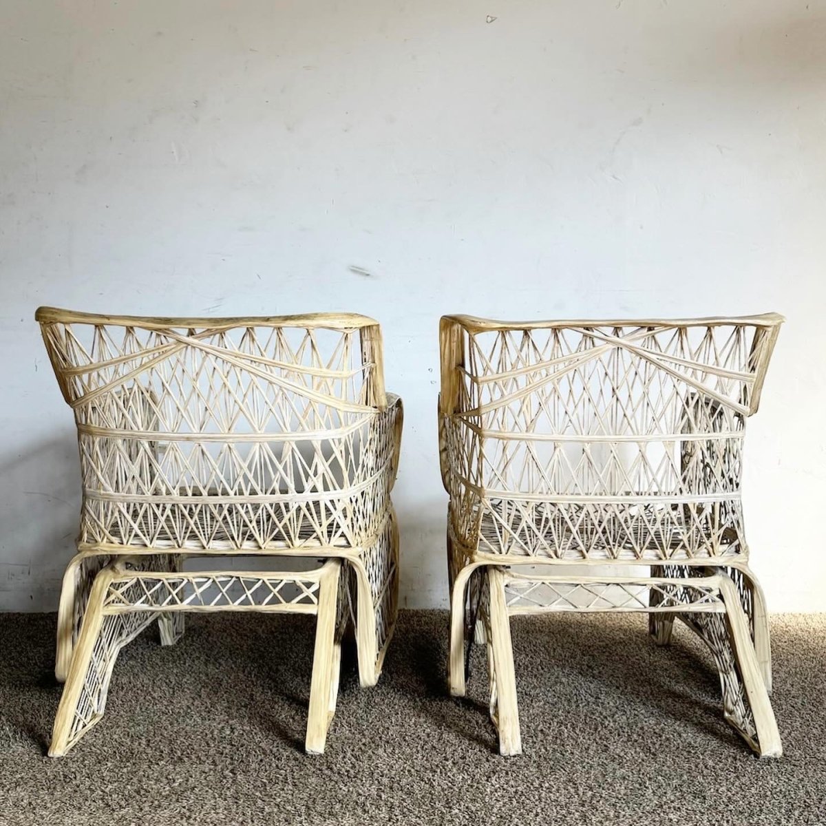 Mid Century Modern Russell Woodard Spun Fiberglass Rocking Lounge Chairs - Dolphin & Flamingo