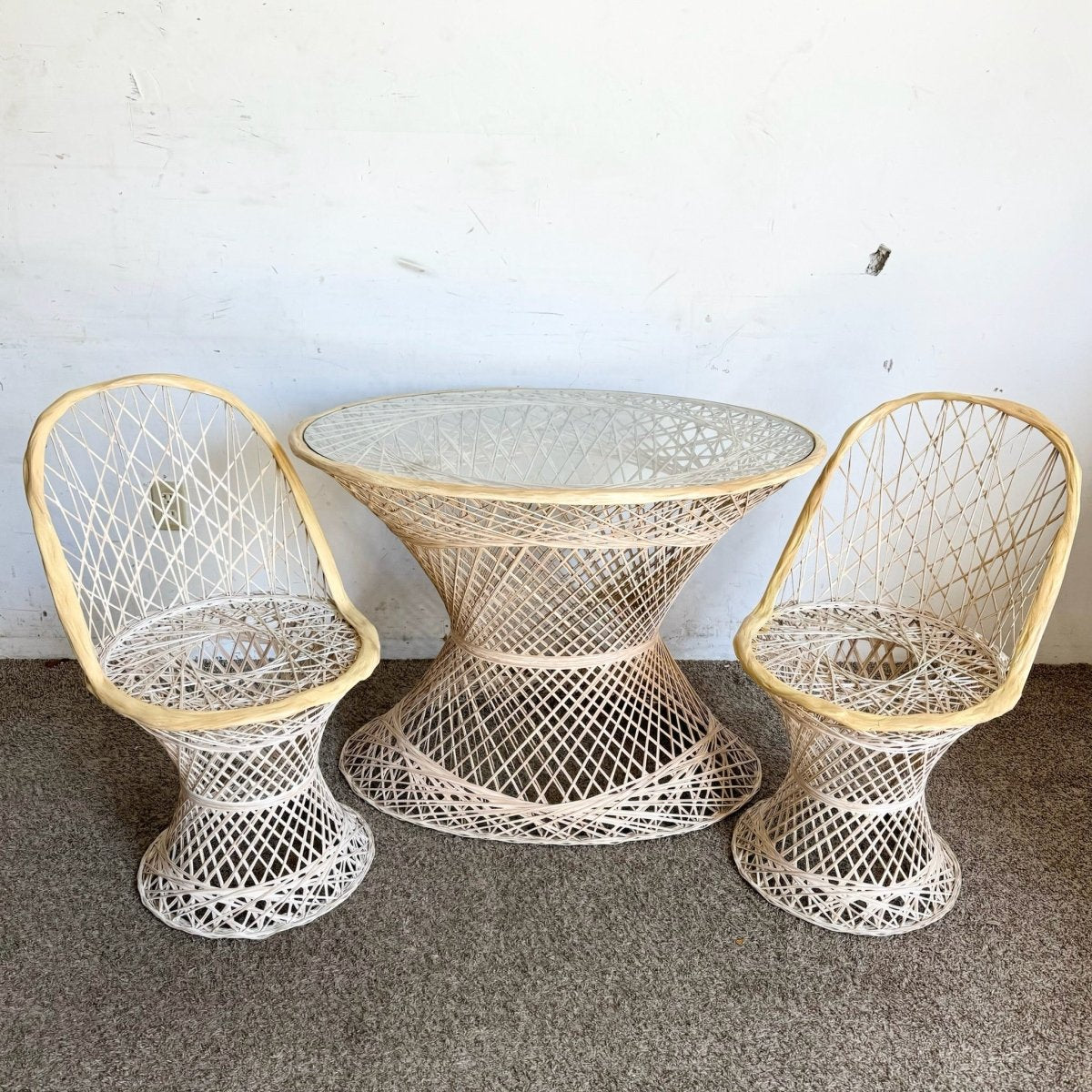 Mid Century Modern Spun Fiberglass Woodard Dining Set - 3 Pieces - Dolphin & Flamingo