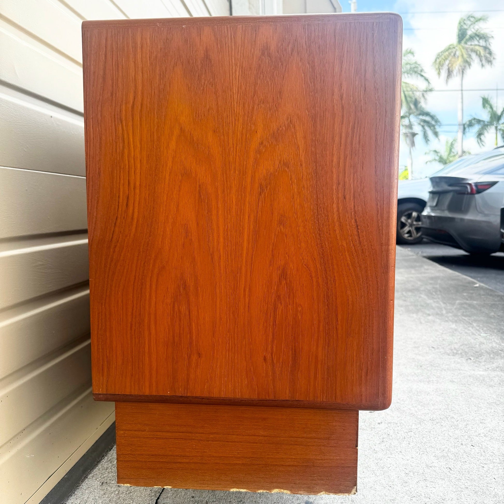 Mid Century Modern Teak Credenza - Dolphin & Flamingo