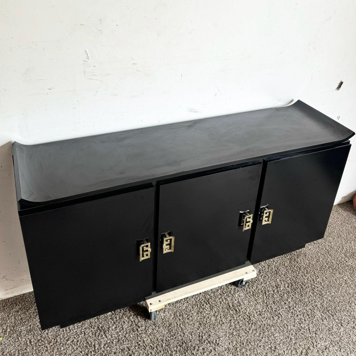 Postmodern Chinoiserie Black Lacquer Laminate Credenza With Gold Handles - Dolphin & Flamingo