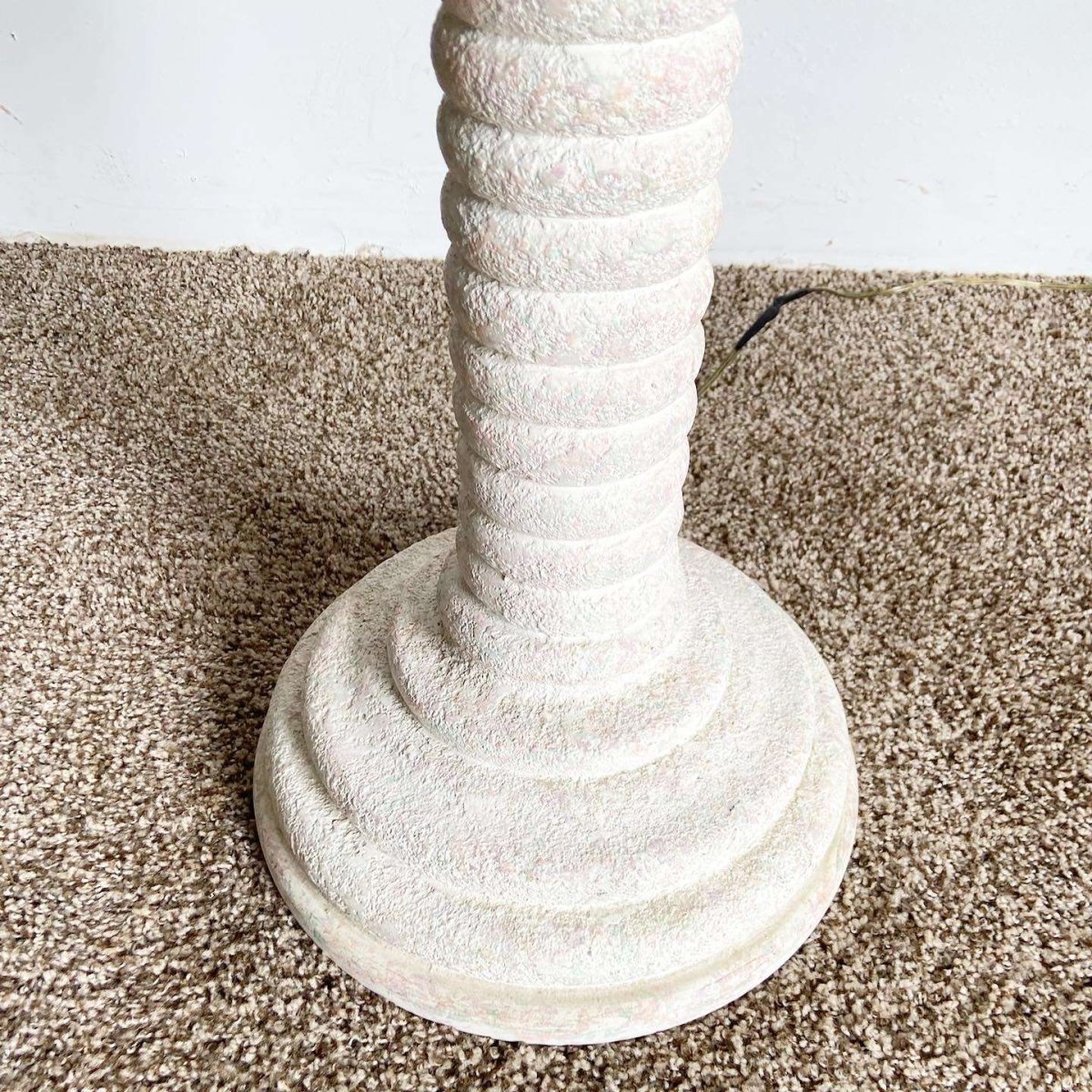Postmodern Ribbed Color Speckled Pillar Floor Lamp - Dolphin & Flamingo