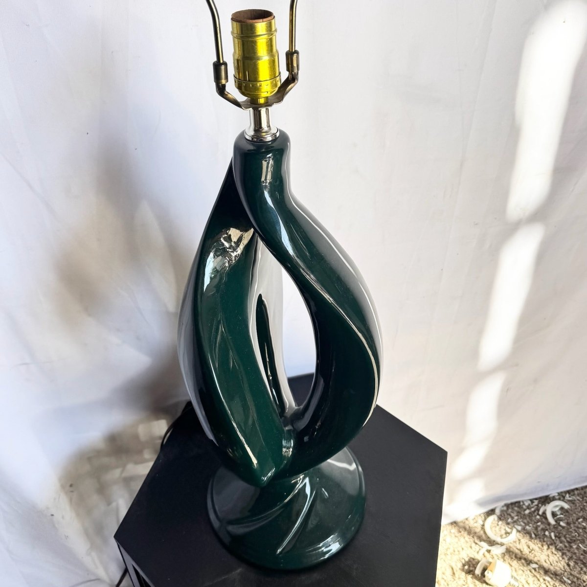 Postmodern Sculpted Dark Green Ceramic Table Lamp - Dolphin & Flamingo