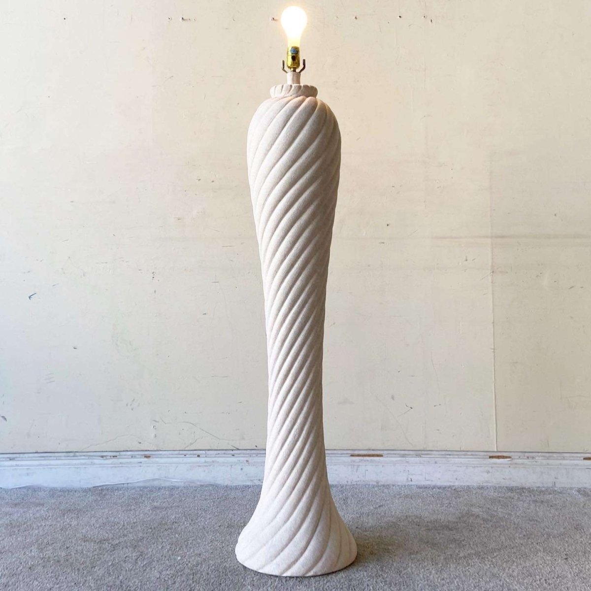 Postmodern Spiral Swirl Ceramic Floor Lamp - Dolphin & Flamingo