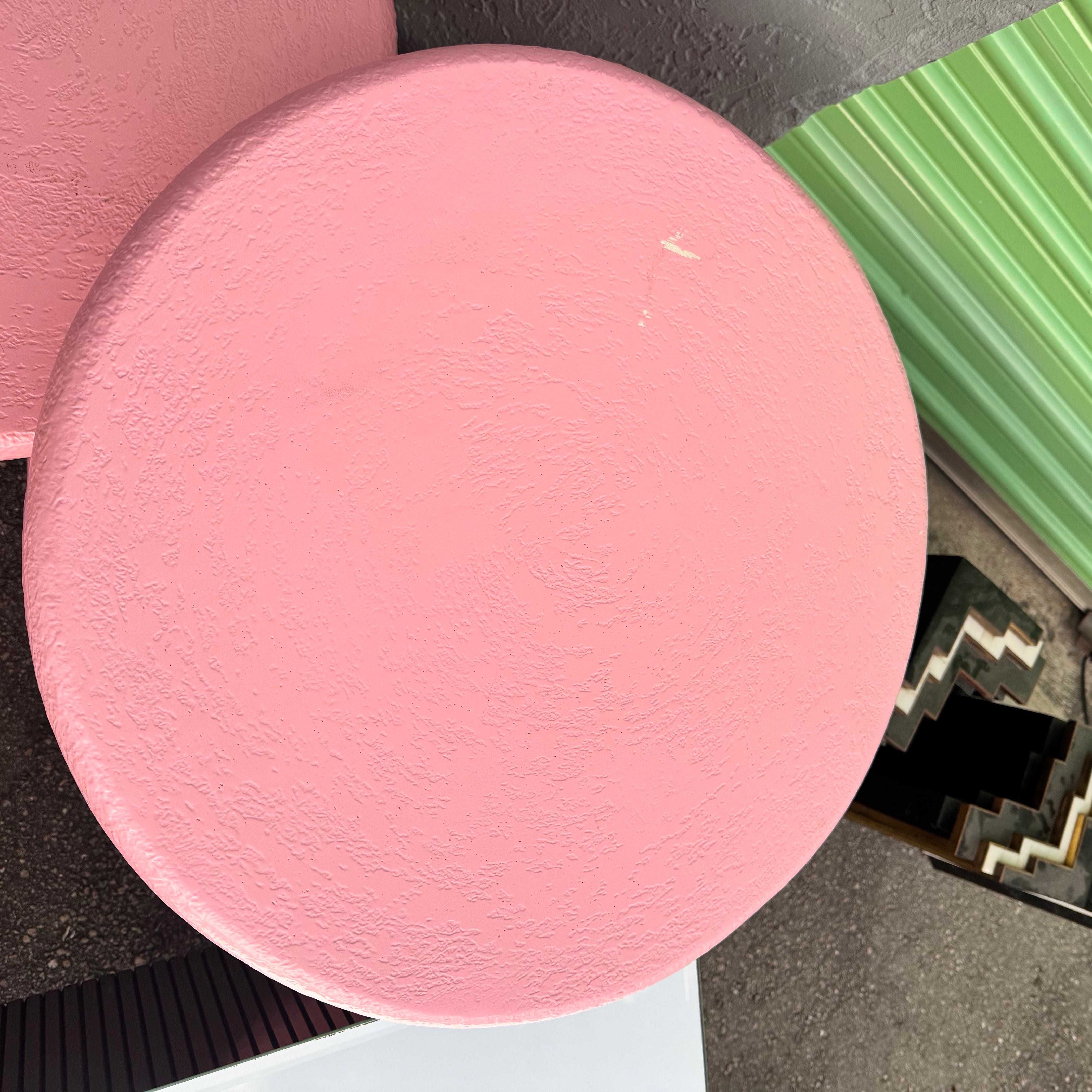 Postmodern Pink Textures Circular Mushroom Nesting Tables - Set of 4 - Dolphin & Flamingo