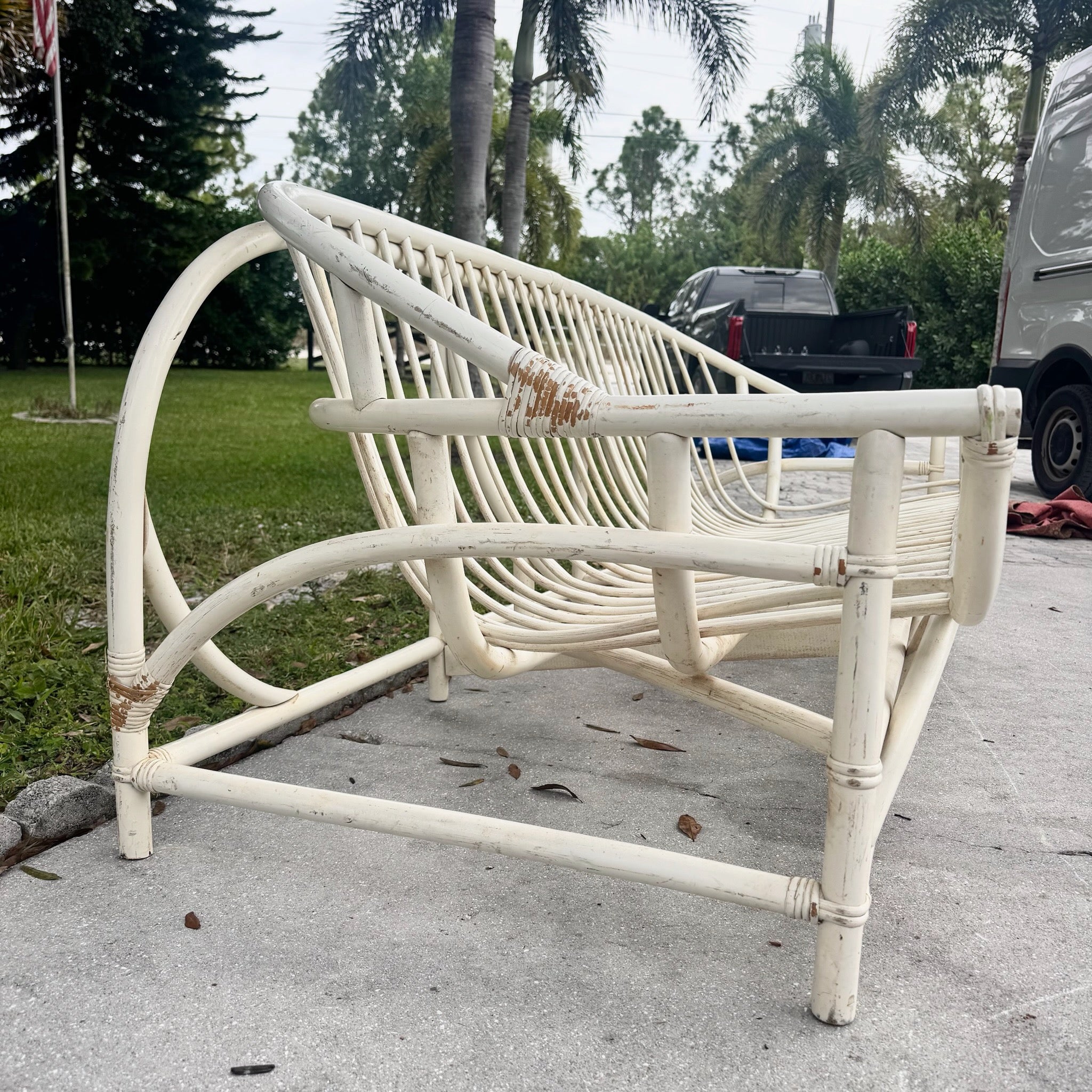 Vintage Coastal Clark Casual Bent Rattan Tufted Sofa