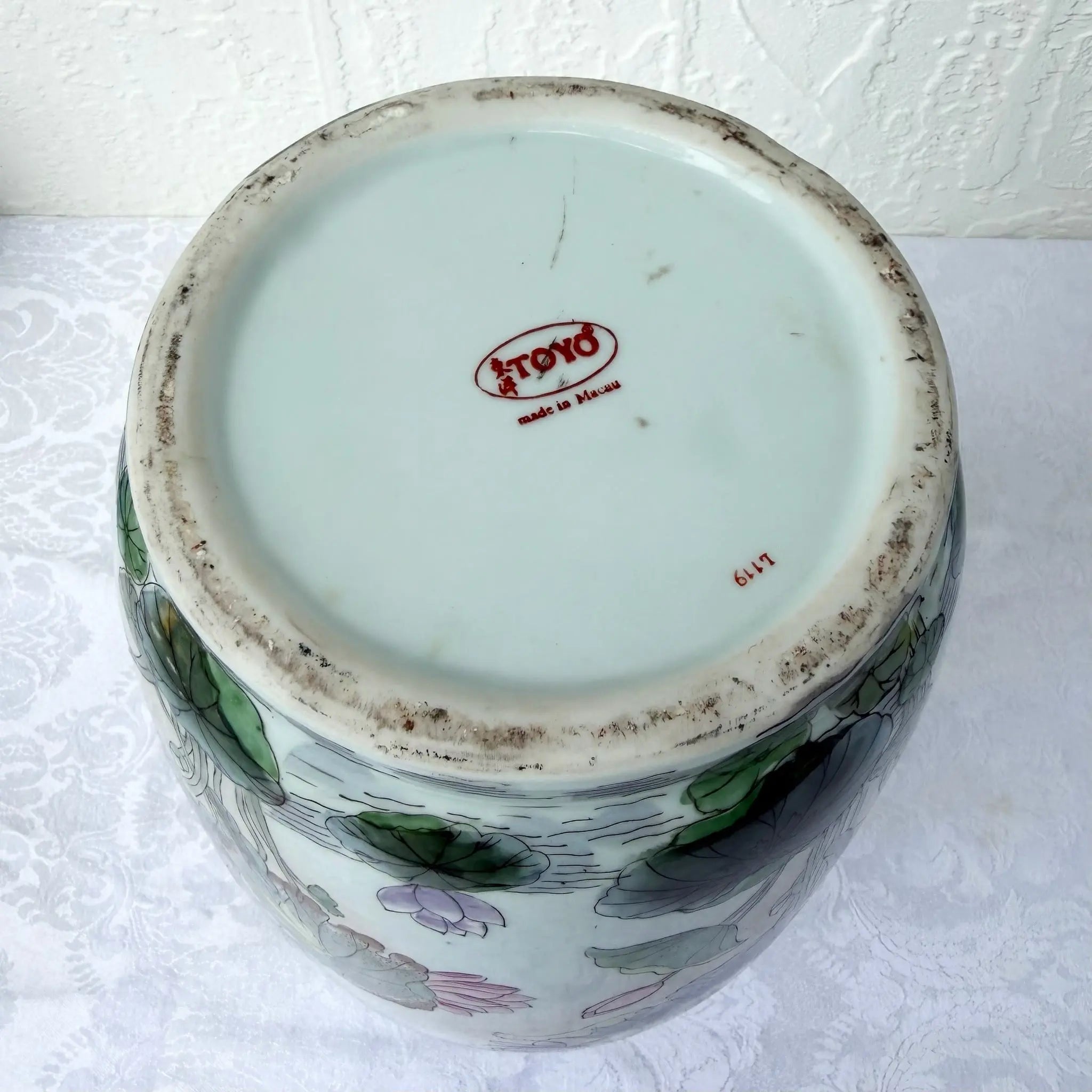 Vintage Toyo Macau Porcelain Vase Dolphin & Flamingo