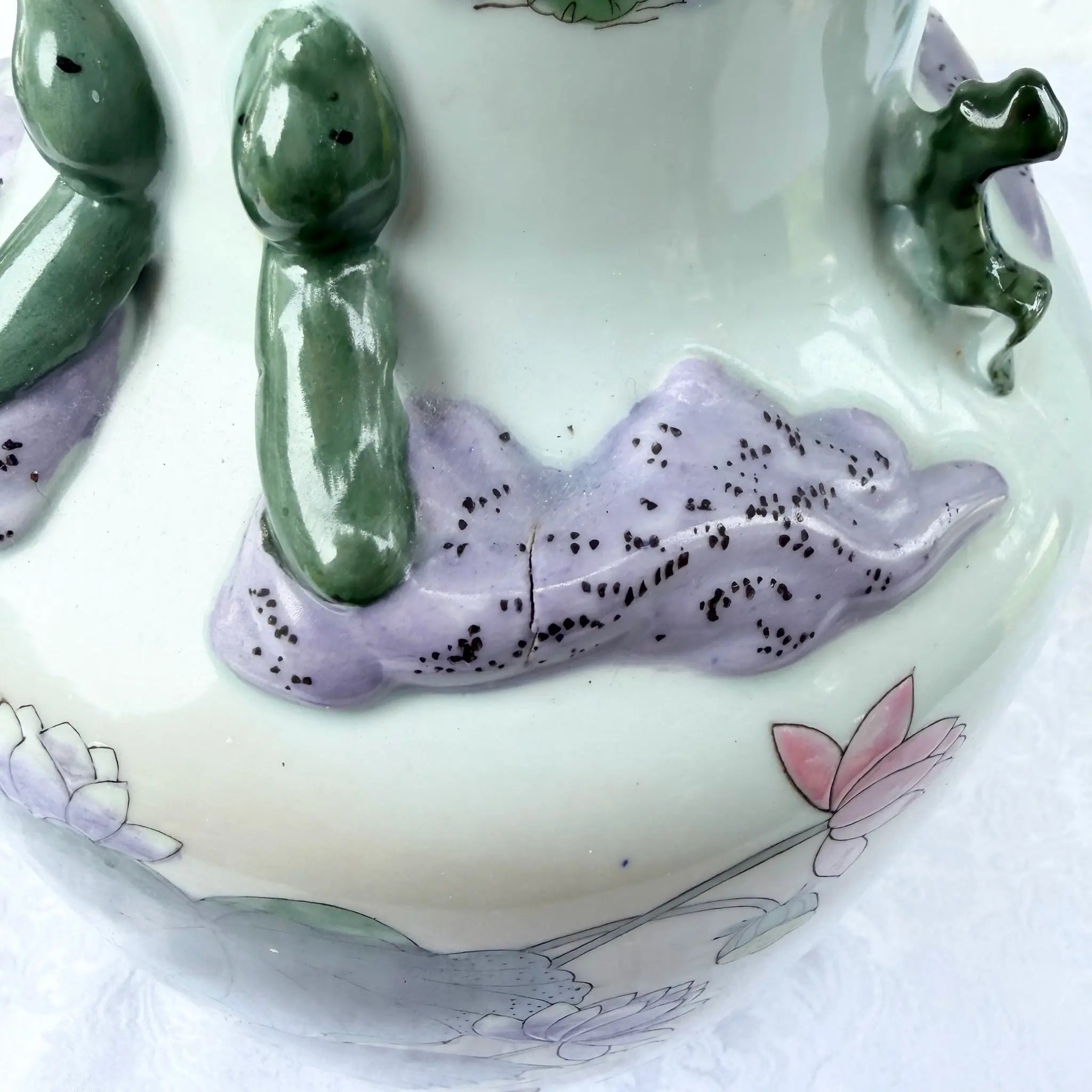 Vintage Toyo Macau Porcelain Vase Dolphin & Flamingo