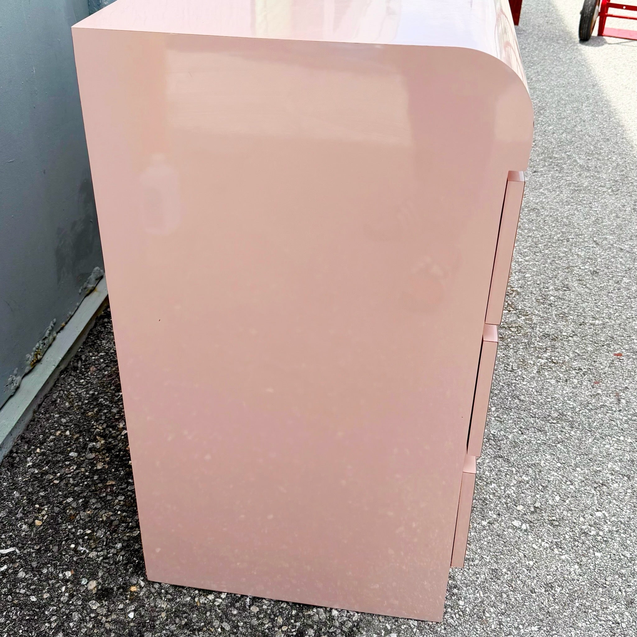 Postmodern Pink Gloss Laminate Waterfall Dresser With Mirror Dolphin & Flamingo