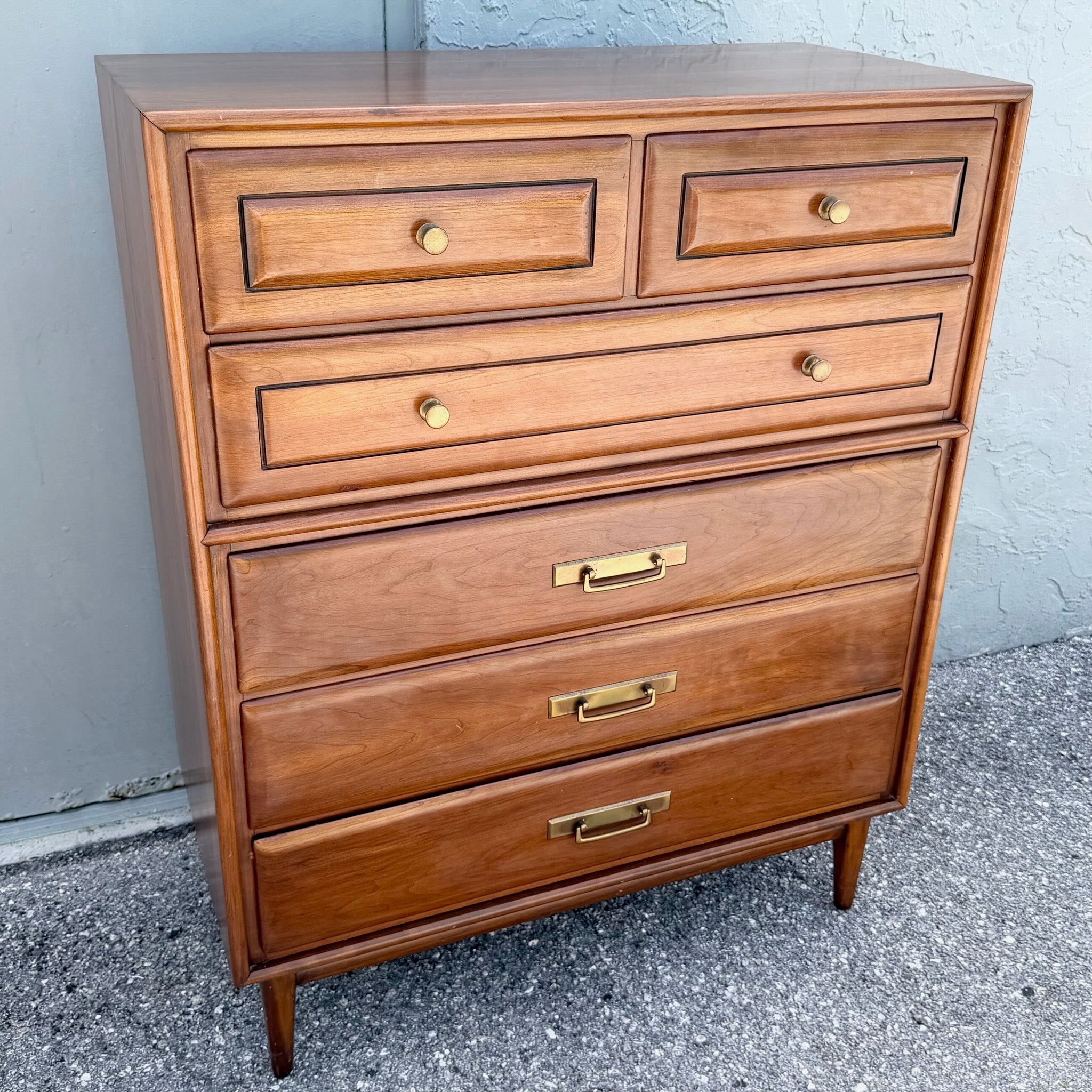 Mid-Century Modern Cliff House 6-Drawer Chest by Heywood-Wakefield Dolphin & Flamingo