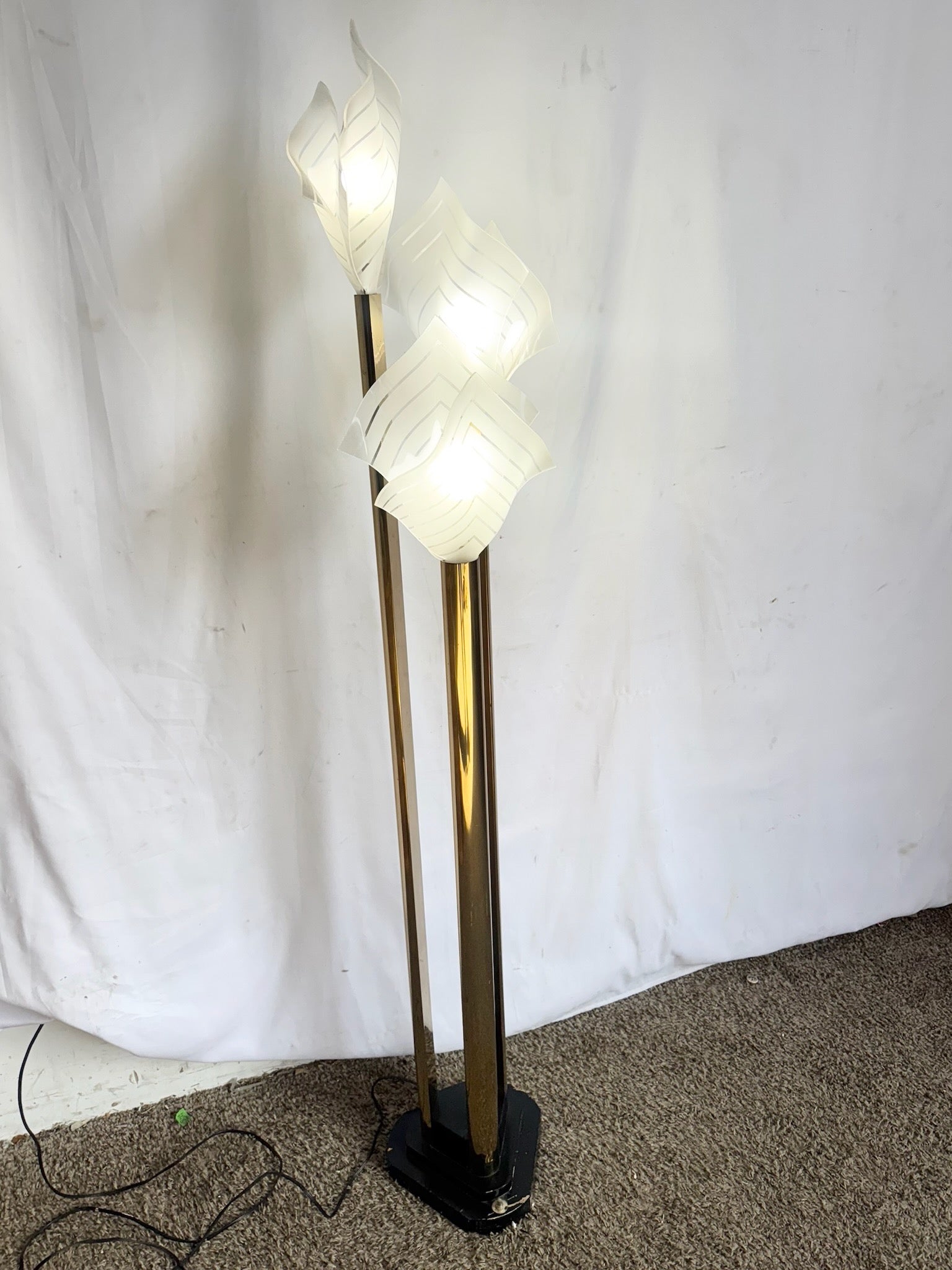 Art Deco Sculptural Acrylic and Brass Torchiere Floor Lamp With Calla Lily-Inspired Shades