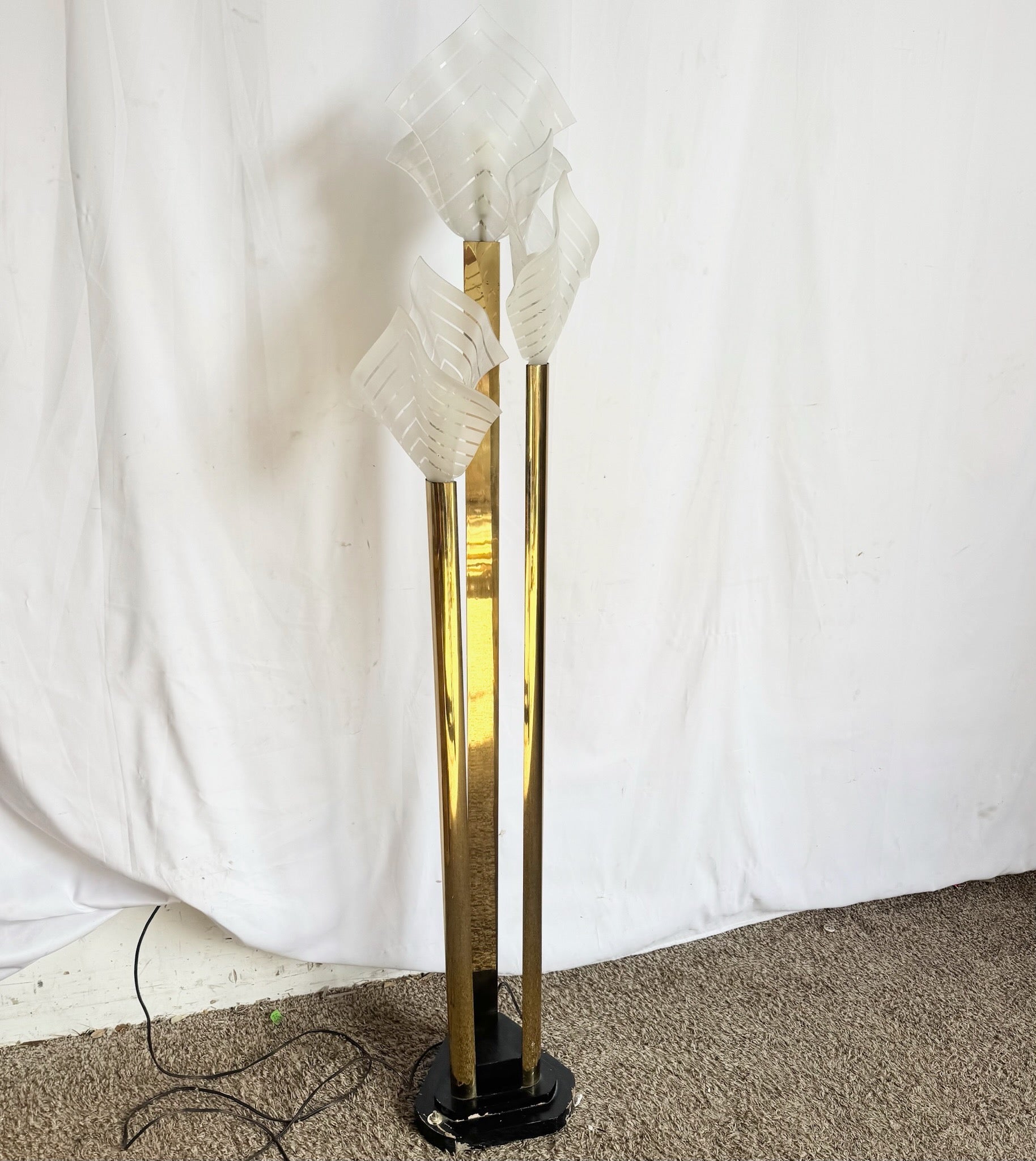 Art Deco Sculptural Acrylic and Brass Torchiere Floor Lamp With Calla Lily-Inspired Shades