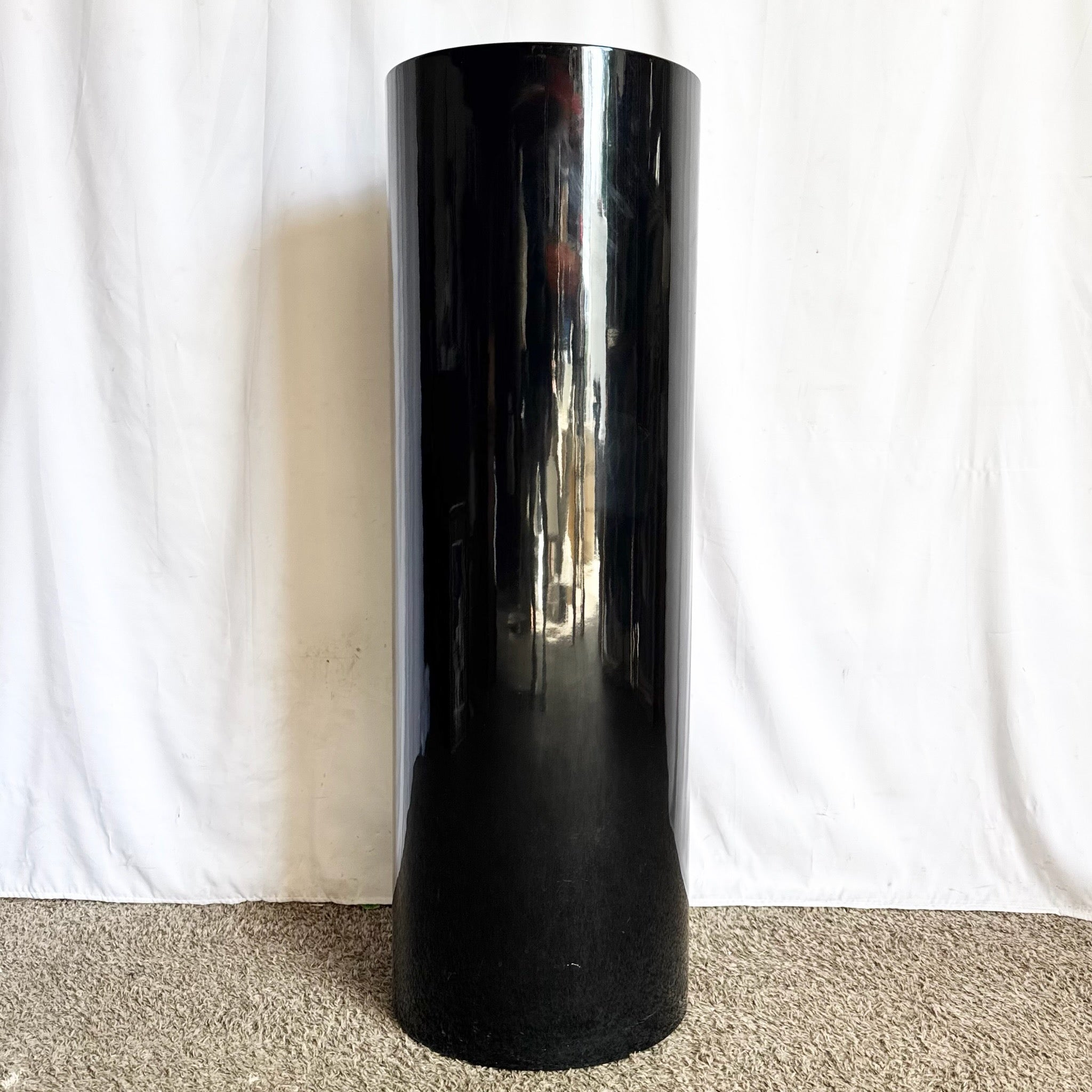 Postmodern Black Lacquered Cylindrical Pedestal
