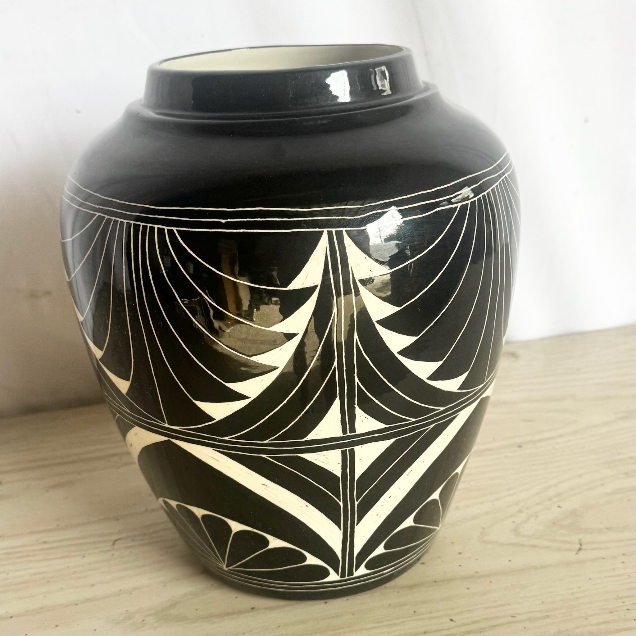 1989 Black and White Sgraffito Pottery Vase by the Curras Brothers