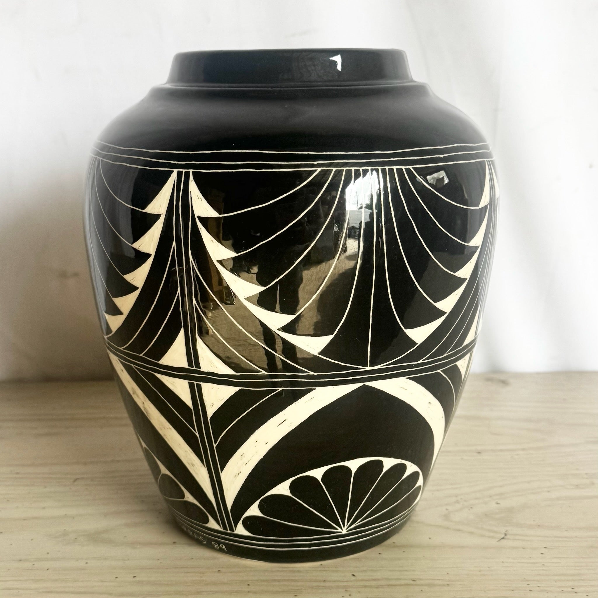 1989 Black and White Sgraffito Pottery Vase by the Curras Brothers