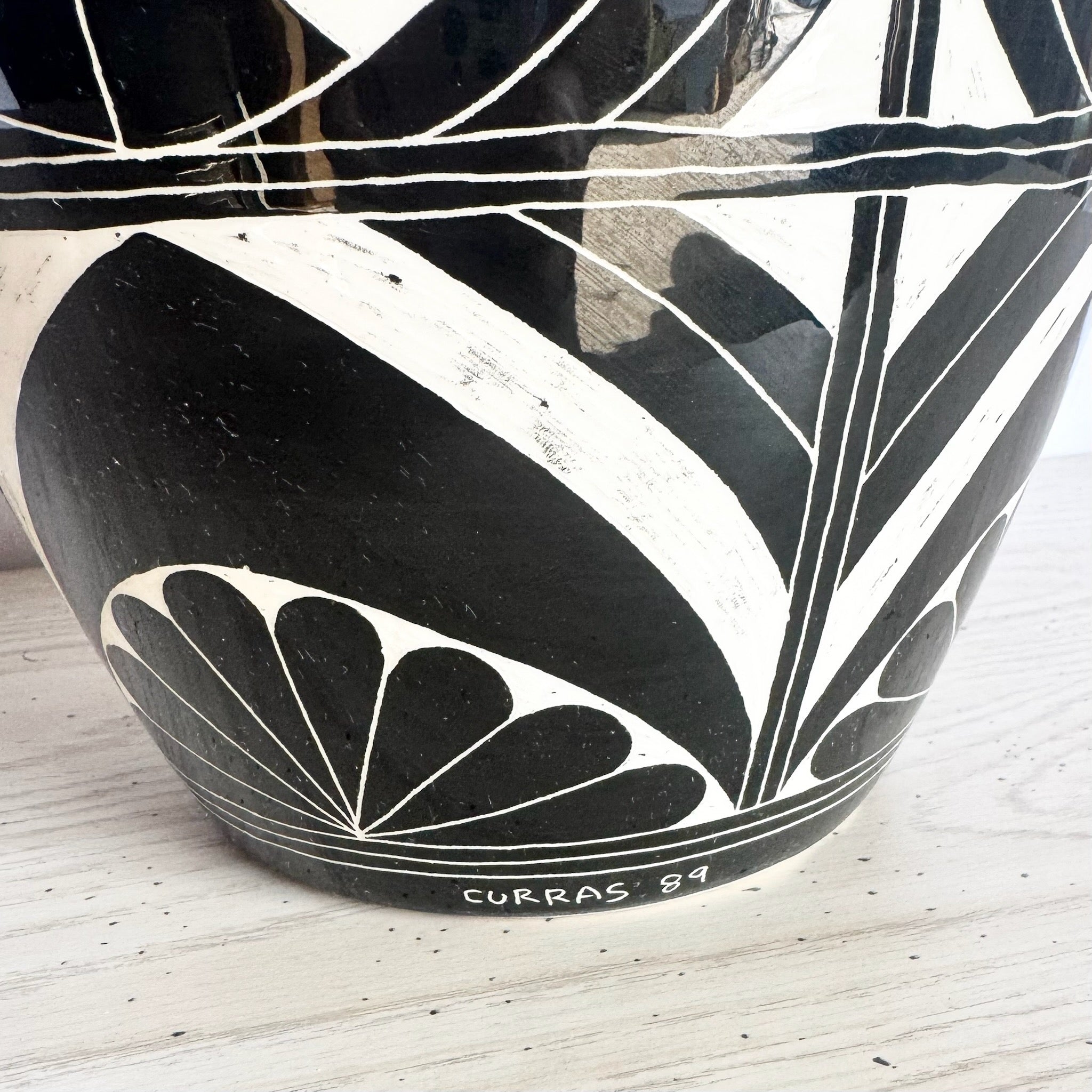 1989 Black and White Sgraffito Pottery Vase by the Curras Brothers
