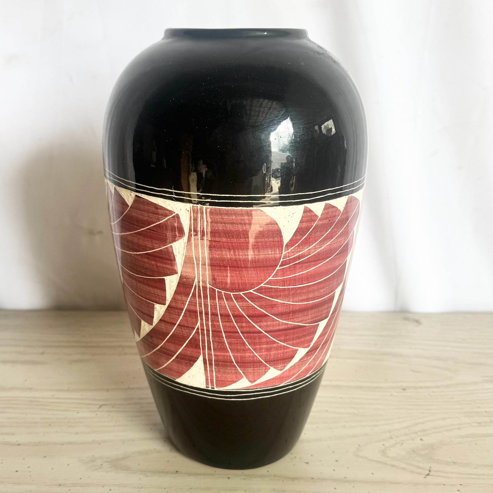 1989 Black and White and Red Sgraffito Pottery Vase by the Curras Brothers