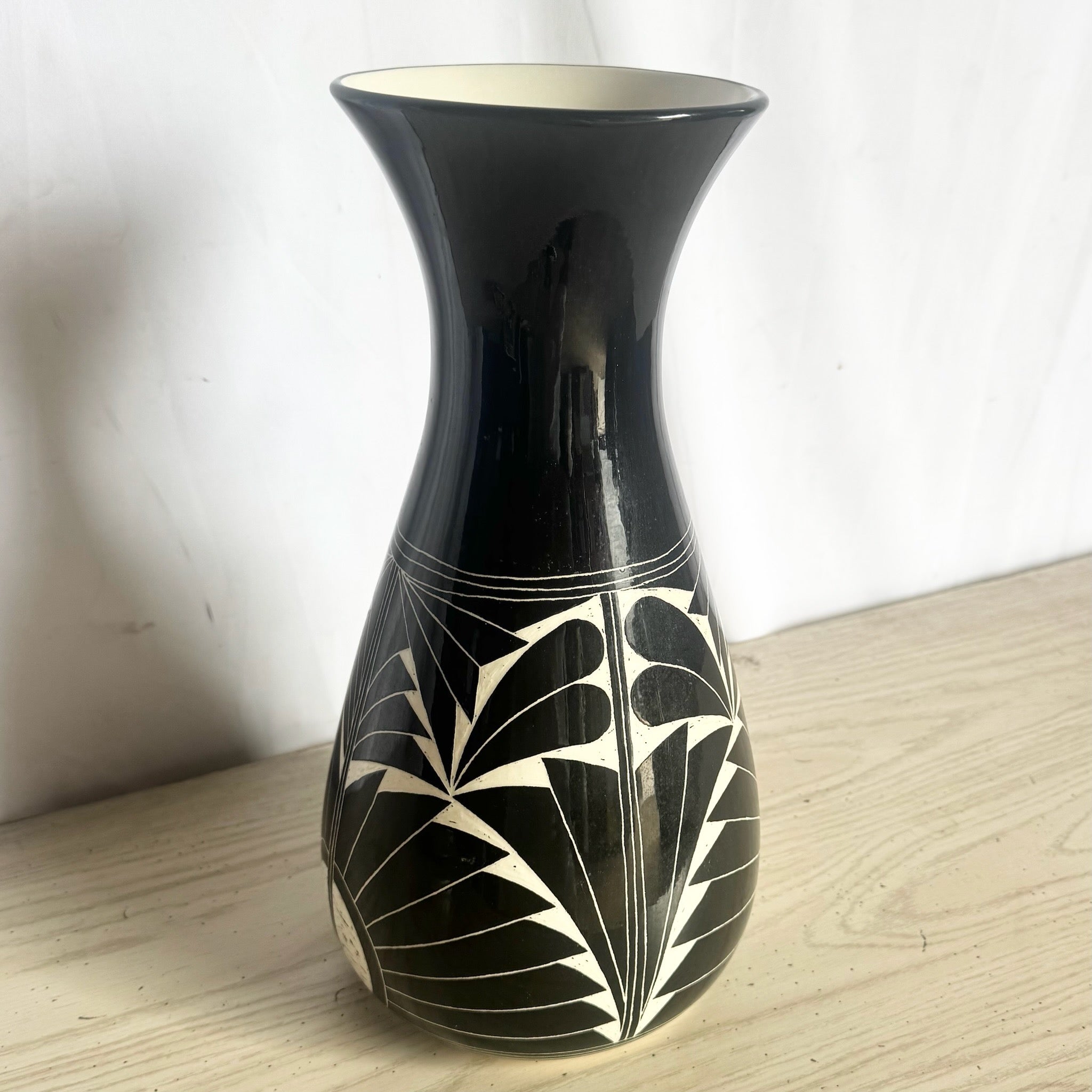 Vintage 1989 Black & White Sgraffito Pottery Vase by the Curras Brothers