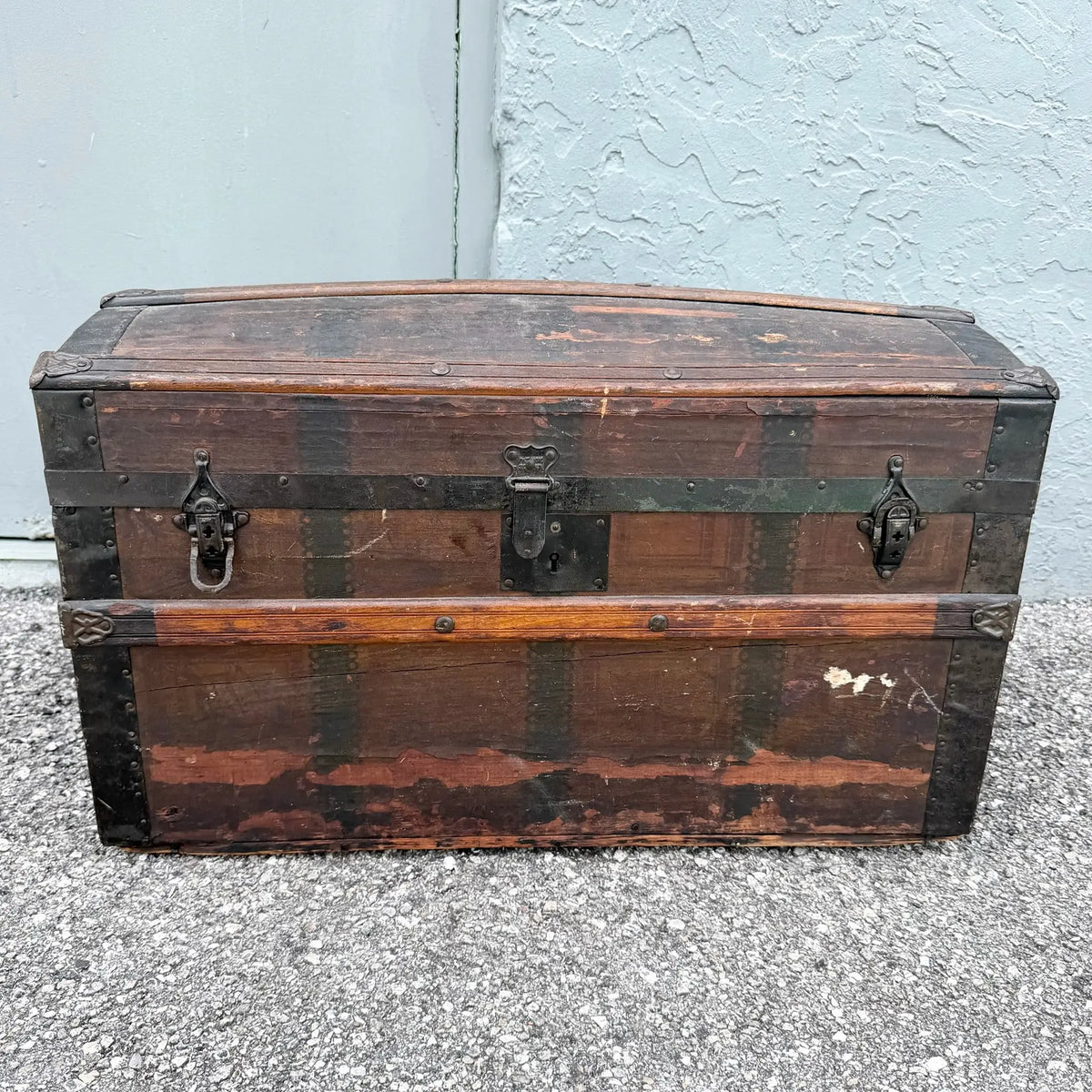Antique S.H.R. & Co. Wooden Barrel-Top Steamer Trunk Dolphin & Flamingo