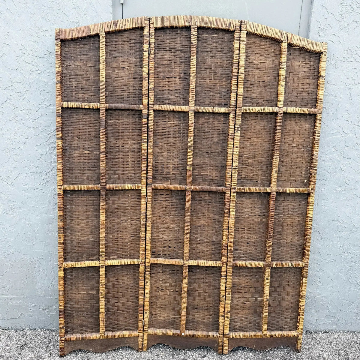 Boho Chic Wicker Room Divider Screen - 3 Panels Dolphin & Flamingo