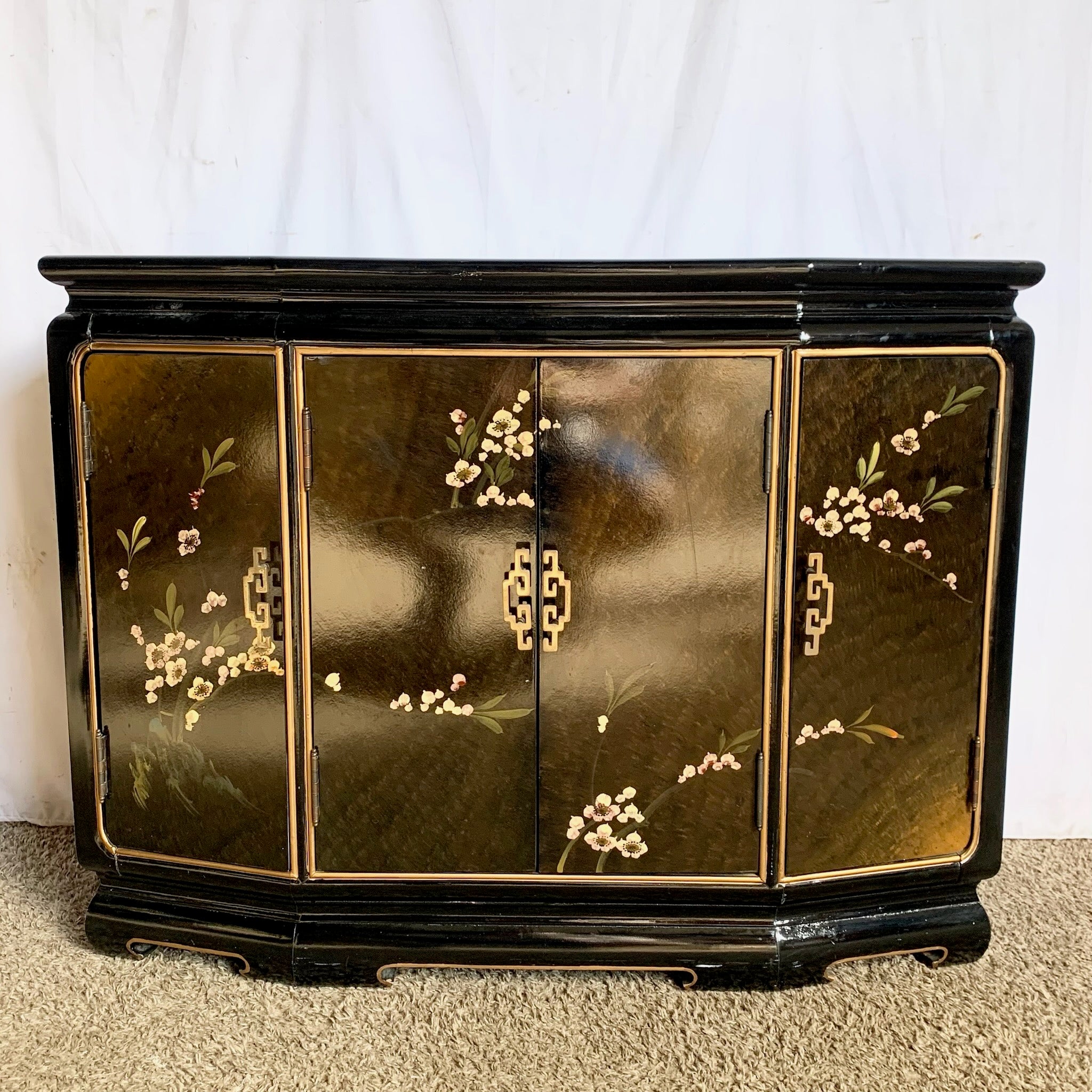 Chinese Black Lacquered Hand Painted Credenza/Sideboard