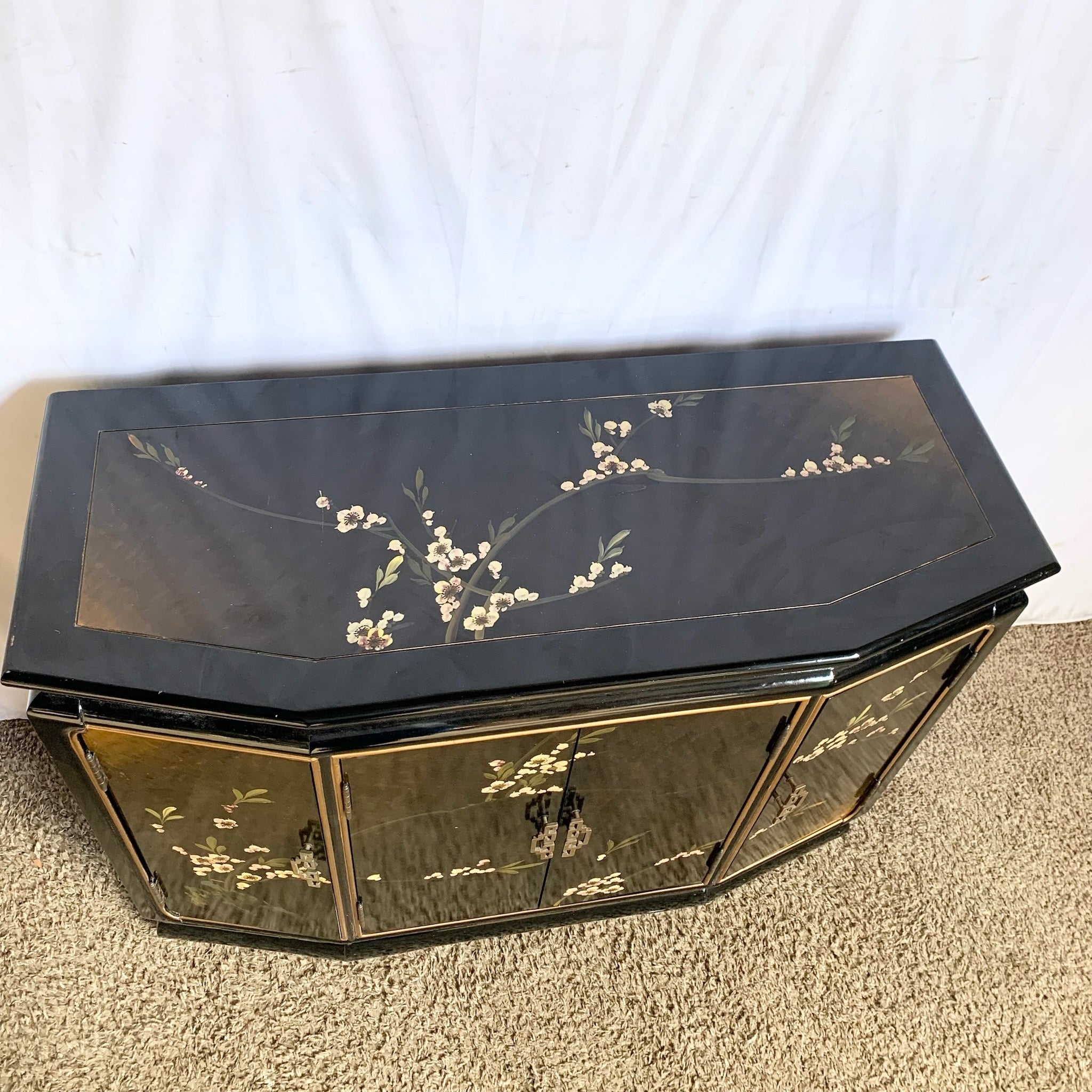 Chinese Black Lacquered Hand Painted Credenza/Sideboard