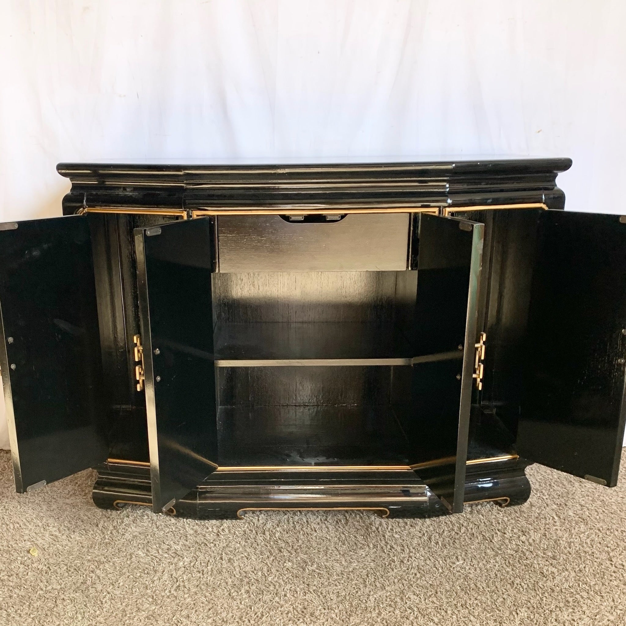 Chinese Black Lacquered Hand Painted Credenza/Sideboard
