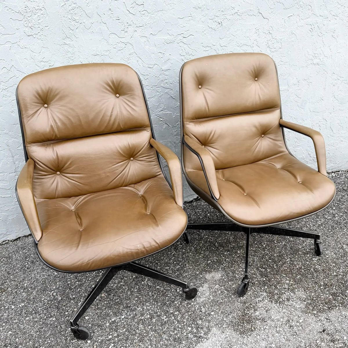 1976 and 1981 Vintage Office Chairs by Steelcase - Set of 2 Dolphin & Flamingo