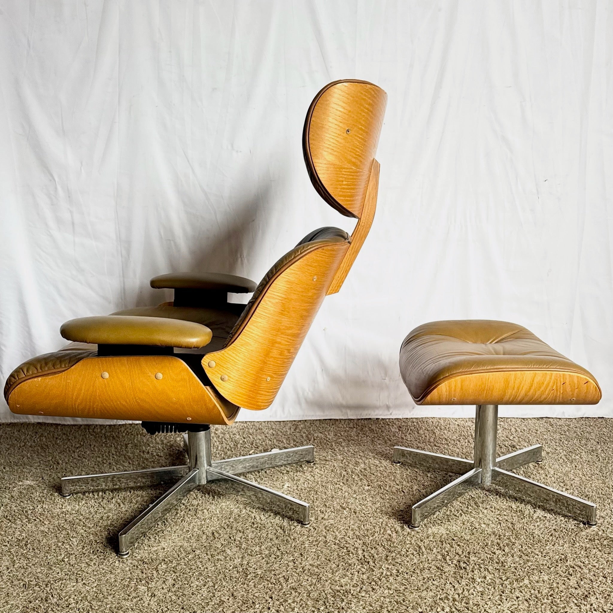 Mid Century Modern Eames Style Lounge Chair With Ottoman Dolphin & Flamingo