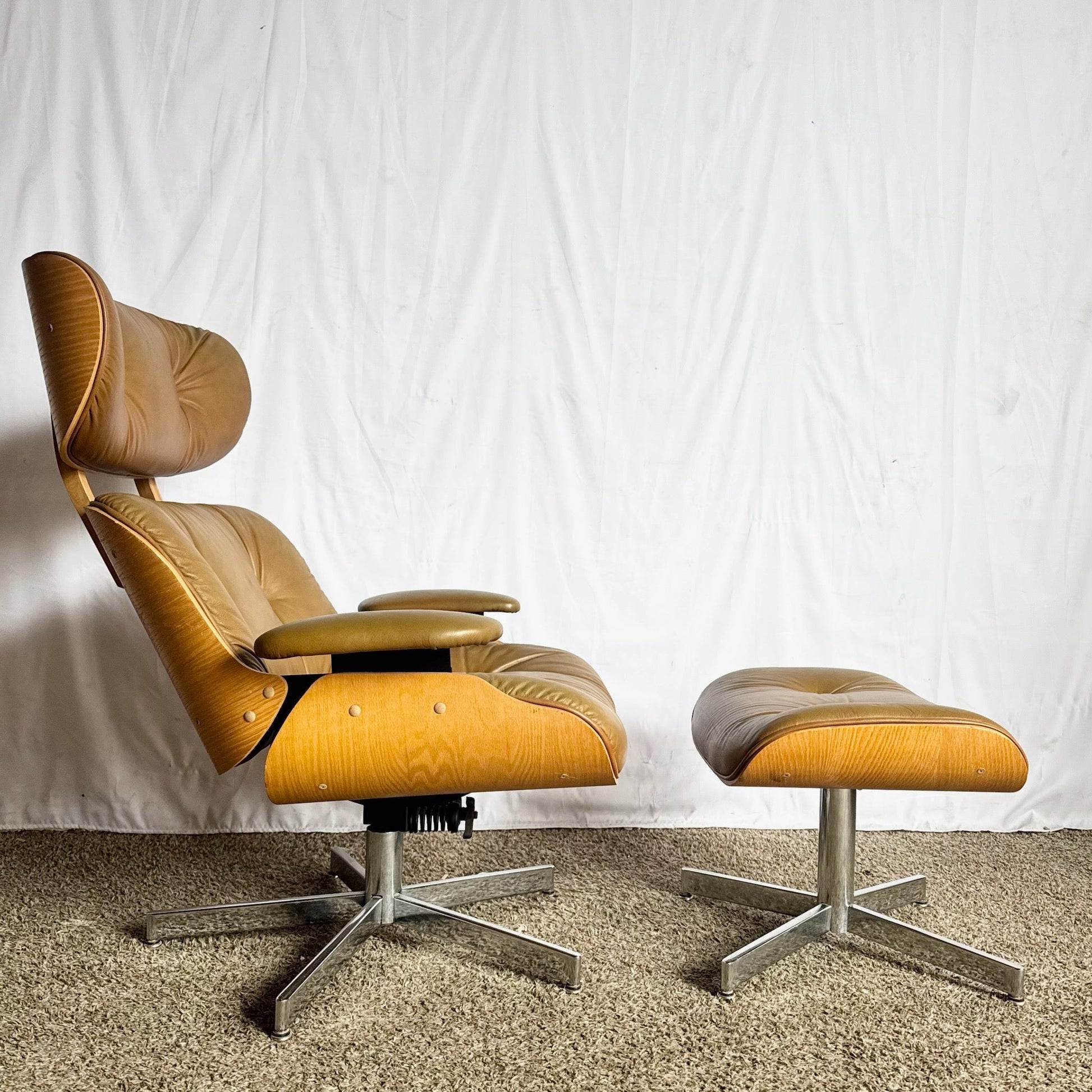 Mid Century Modern Eames Style Lounge Chair With Ottoman Dolphin & Flamingo