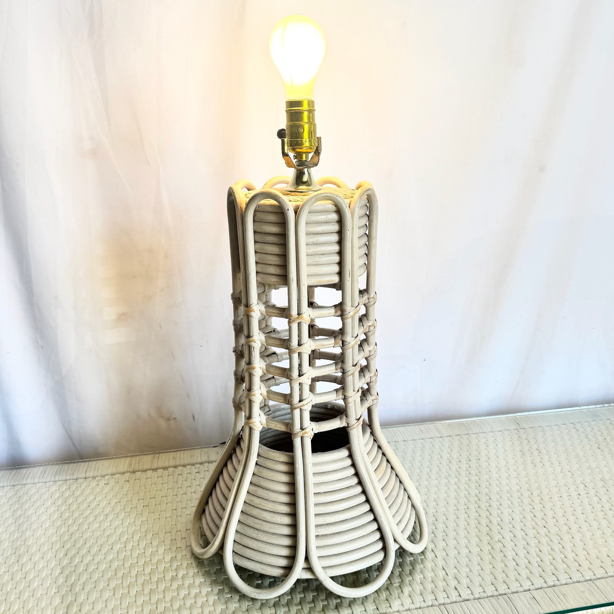 Boho Chic Pencil Reed Rattan Table Lamp Dolphin & Flamingo