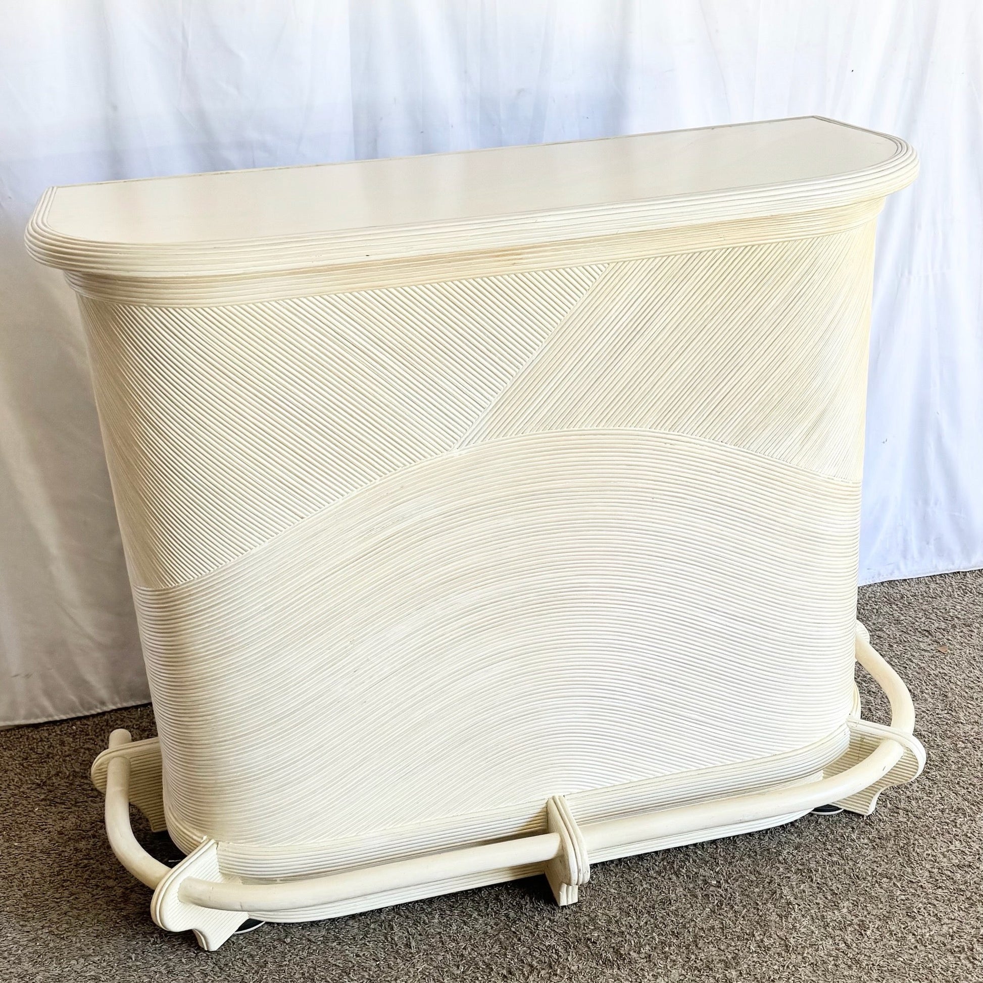 Vintage Boho Chic Wavy Pencil Reed Dry Bar Dolphin & Flamingo