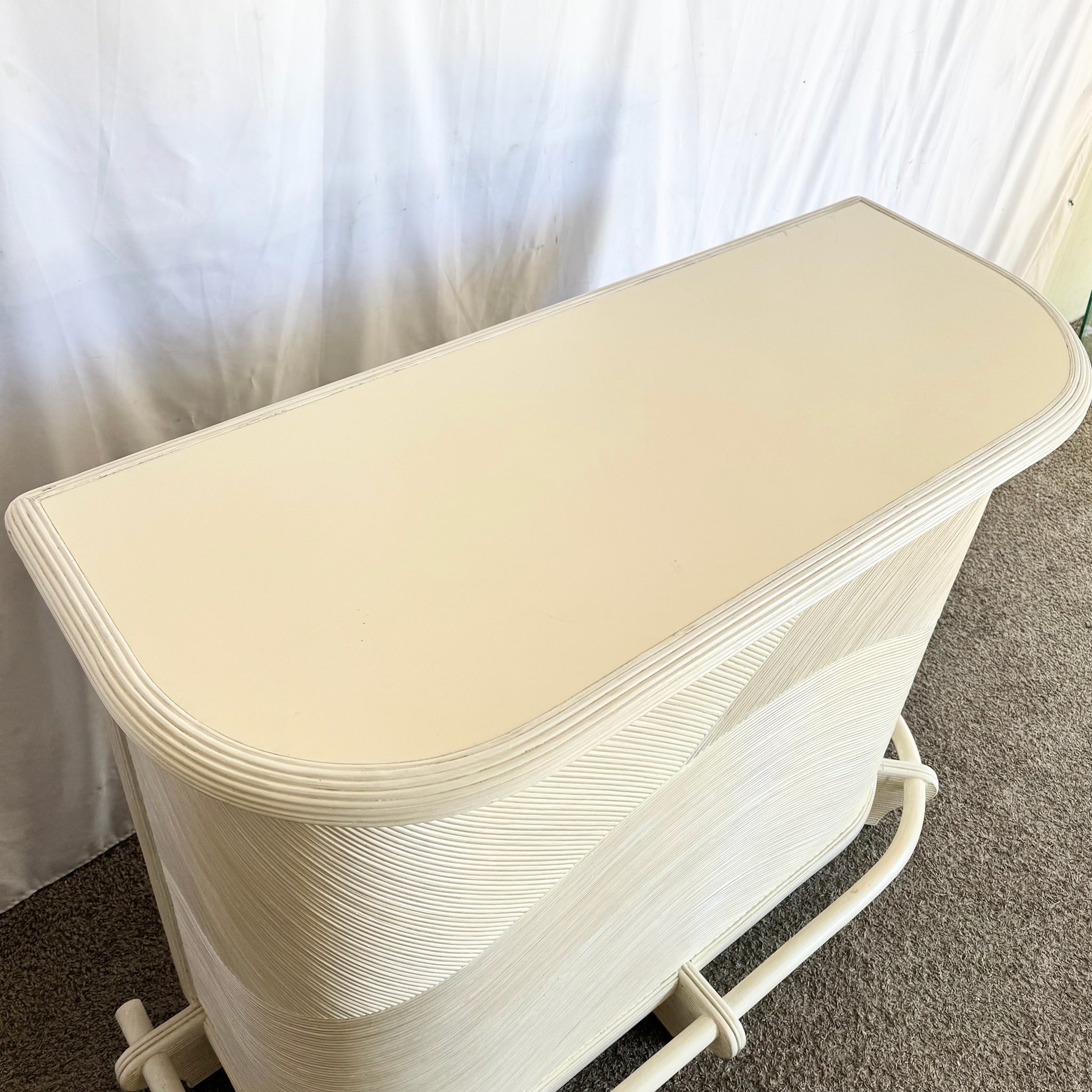 Vintage Boho Chic Wavy Pencil Reed Dry Bar Dolphin & Flamingo