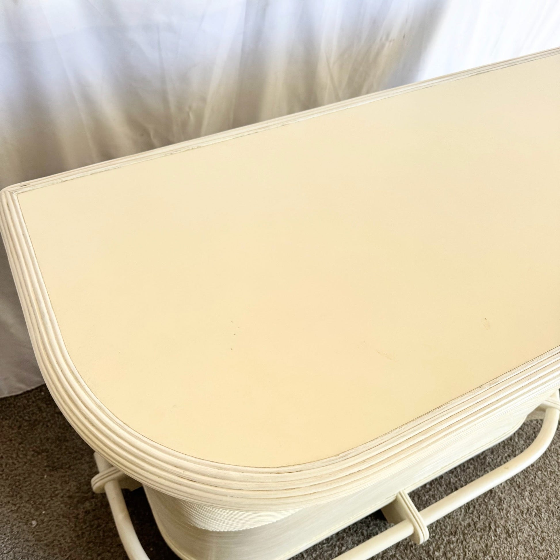 Vintage Boho Chic Wavy Pencil Reed Dry Bar Dolphin & Flamingo