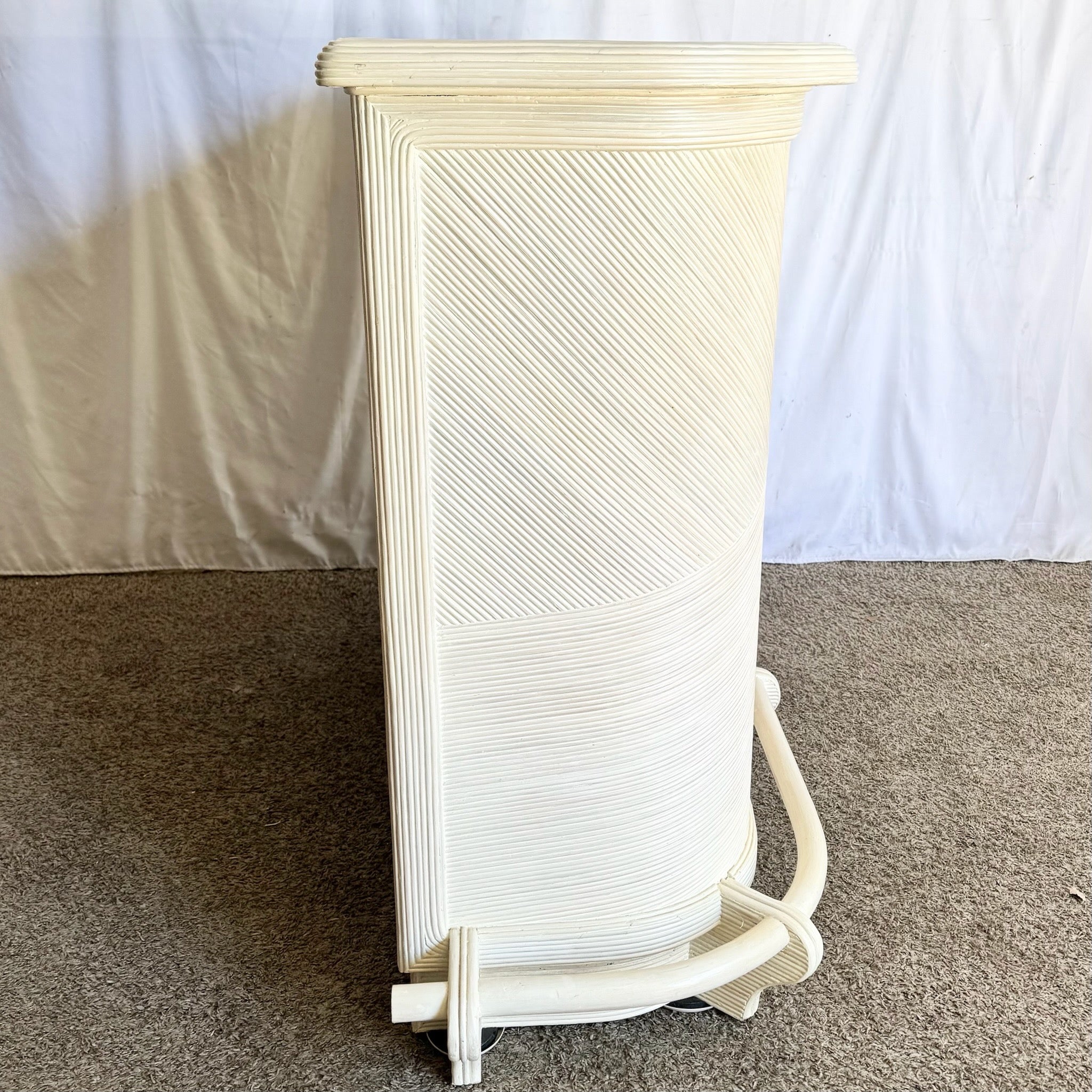 Vintage Boho Chic Wavy Pencil Reed Dry Bar Dolphin & Flamingo