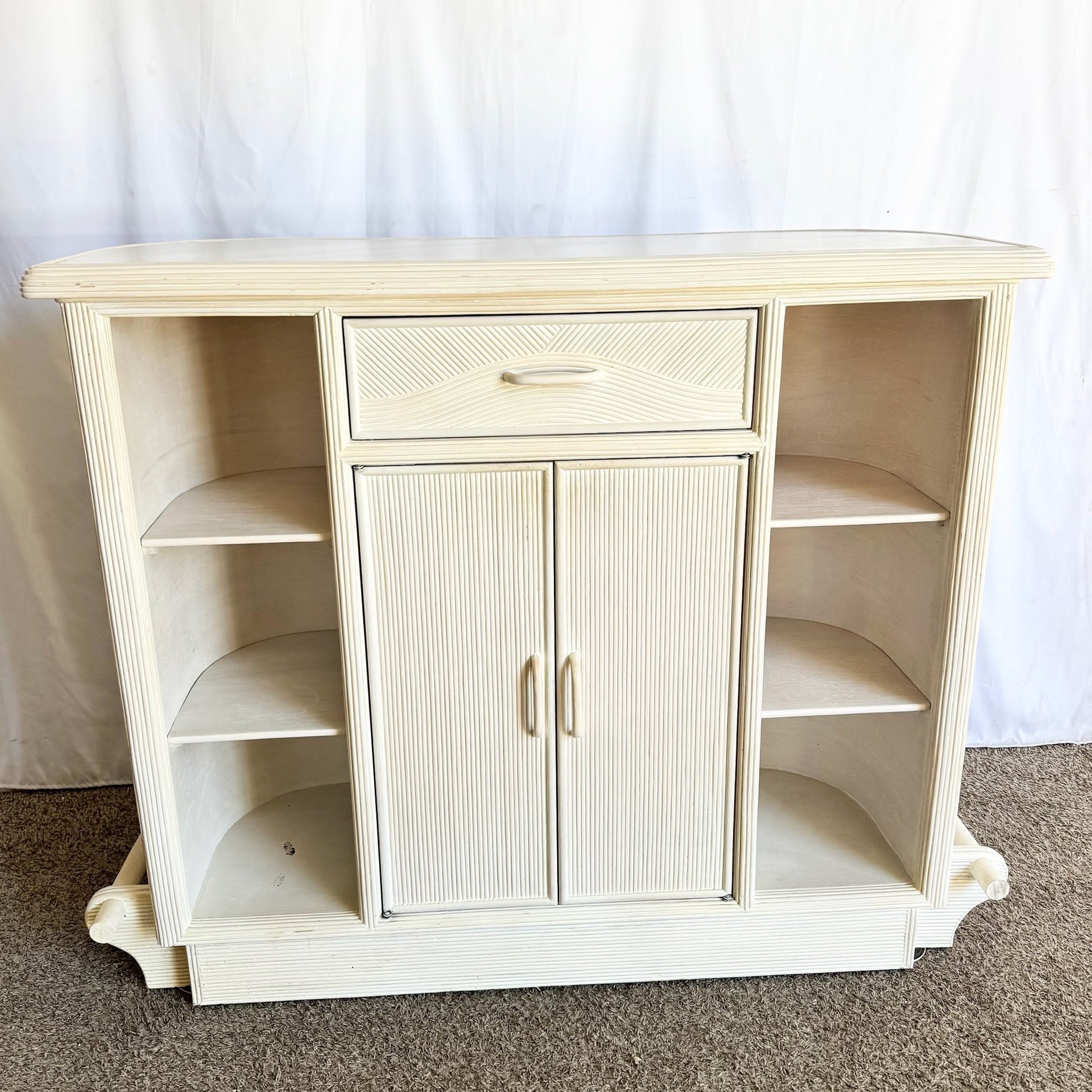 Vintage Boho Chic Wavy Pencil Reed Dry Bar Dolphin & Flamingo