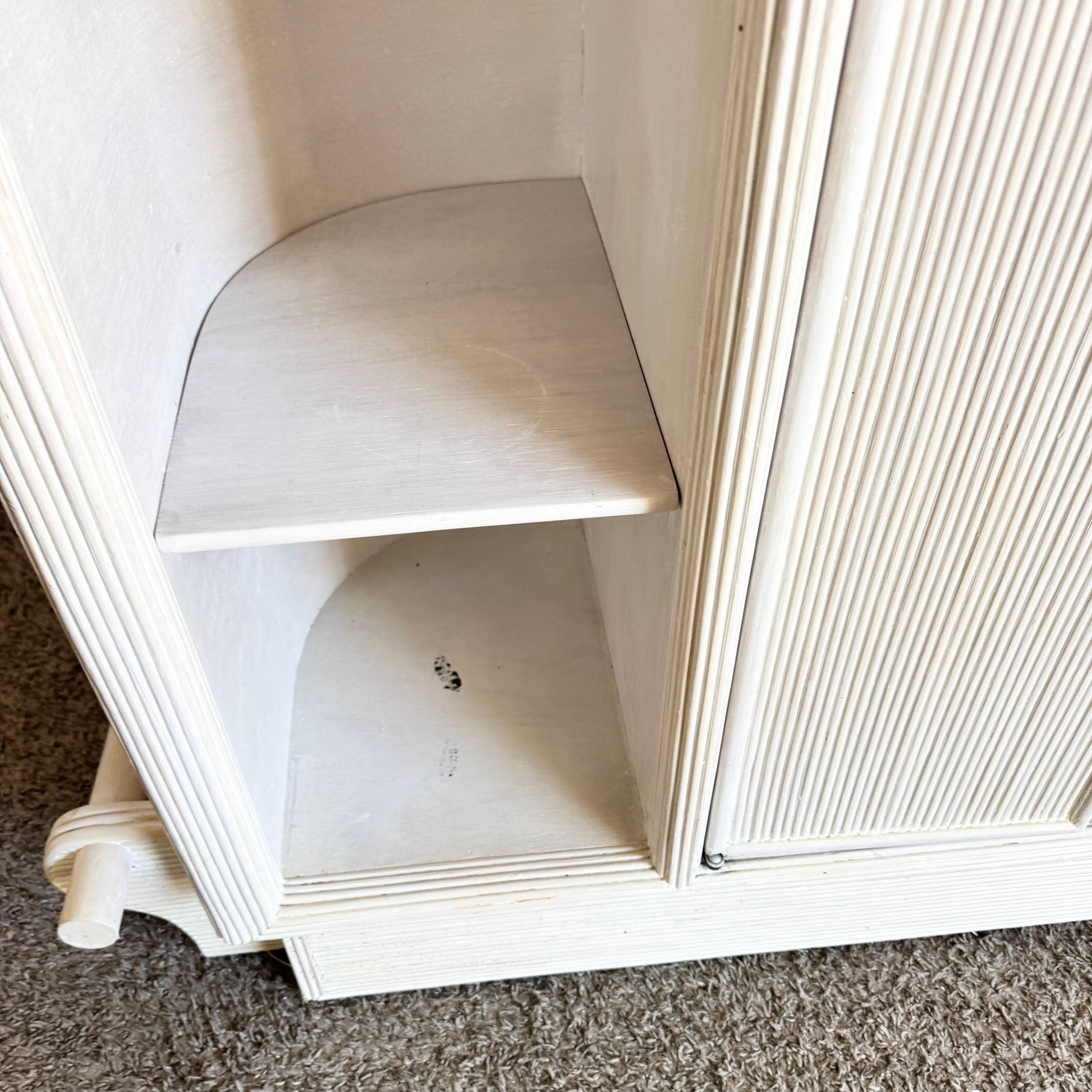 Vintage Boho Chic Wavy Pencil Reed Dry Bar Dolphin & Flamingo