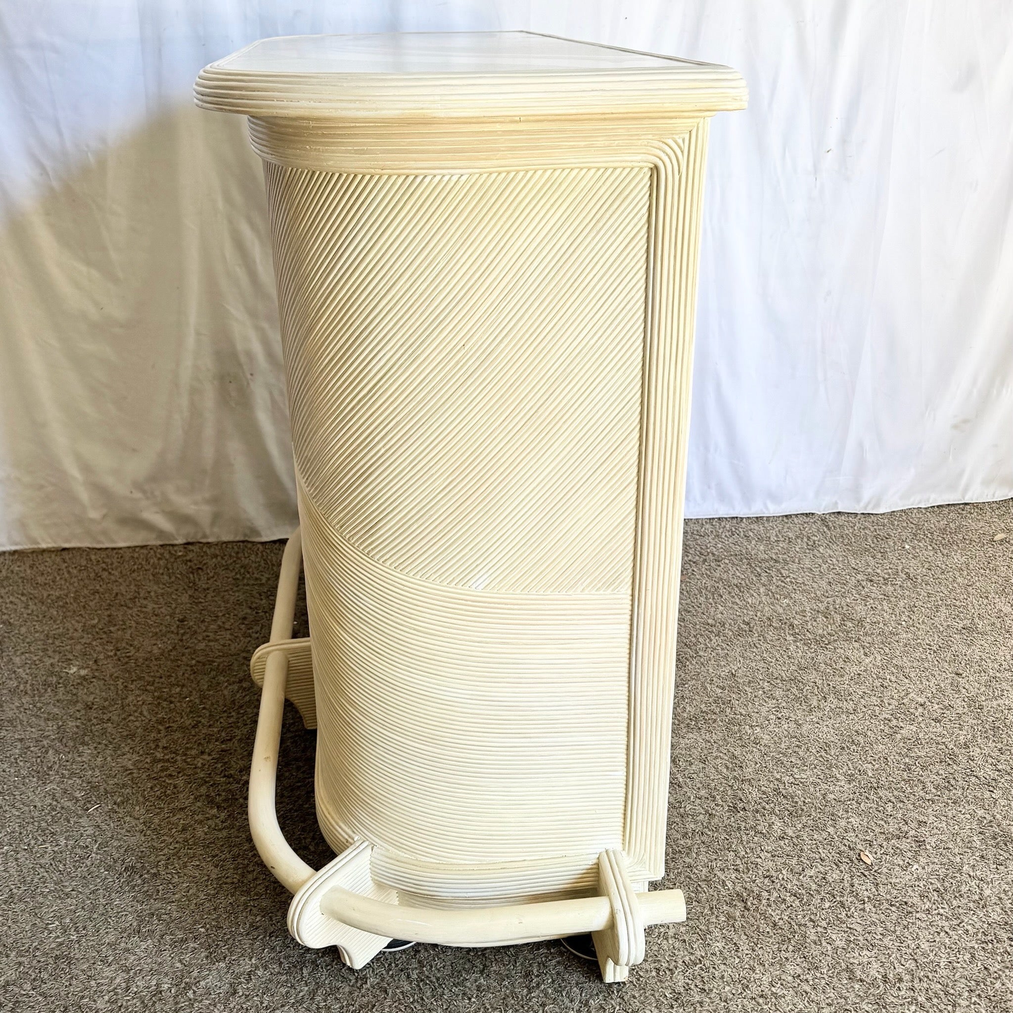 Vintage Boho Chic Wavy Pencil Reed Dry Bar Dolphin & Flamingo