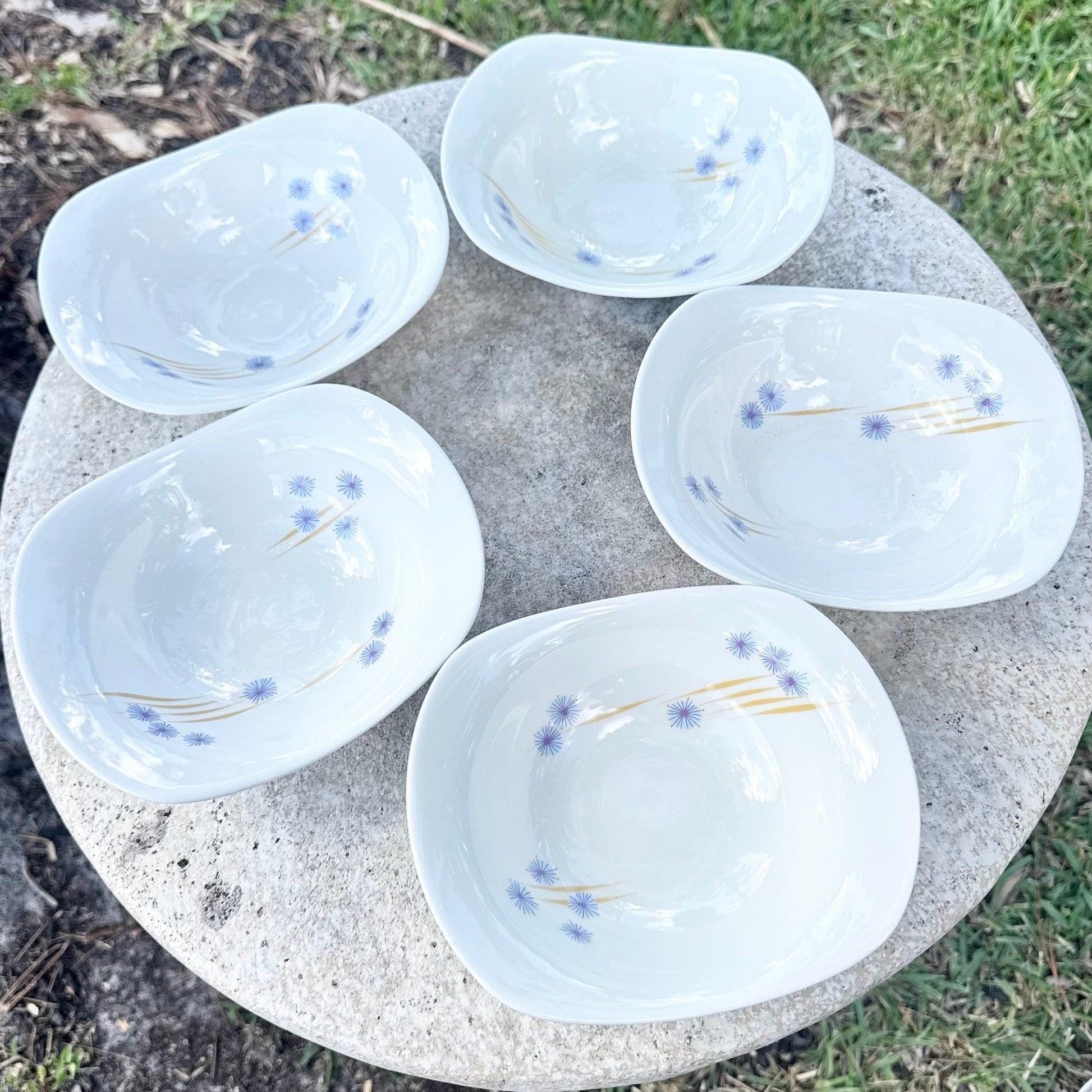 Mid Century Modern Iroquois Parasols Dish Set by Ben Seibel - 11 Pieces Dolphin & Flamingo