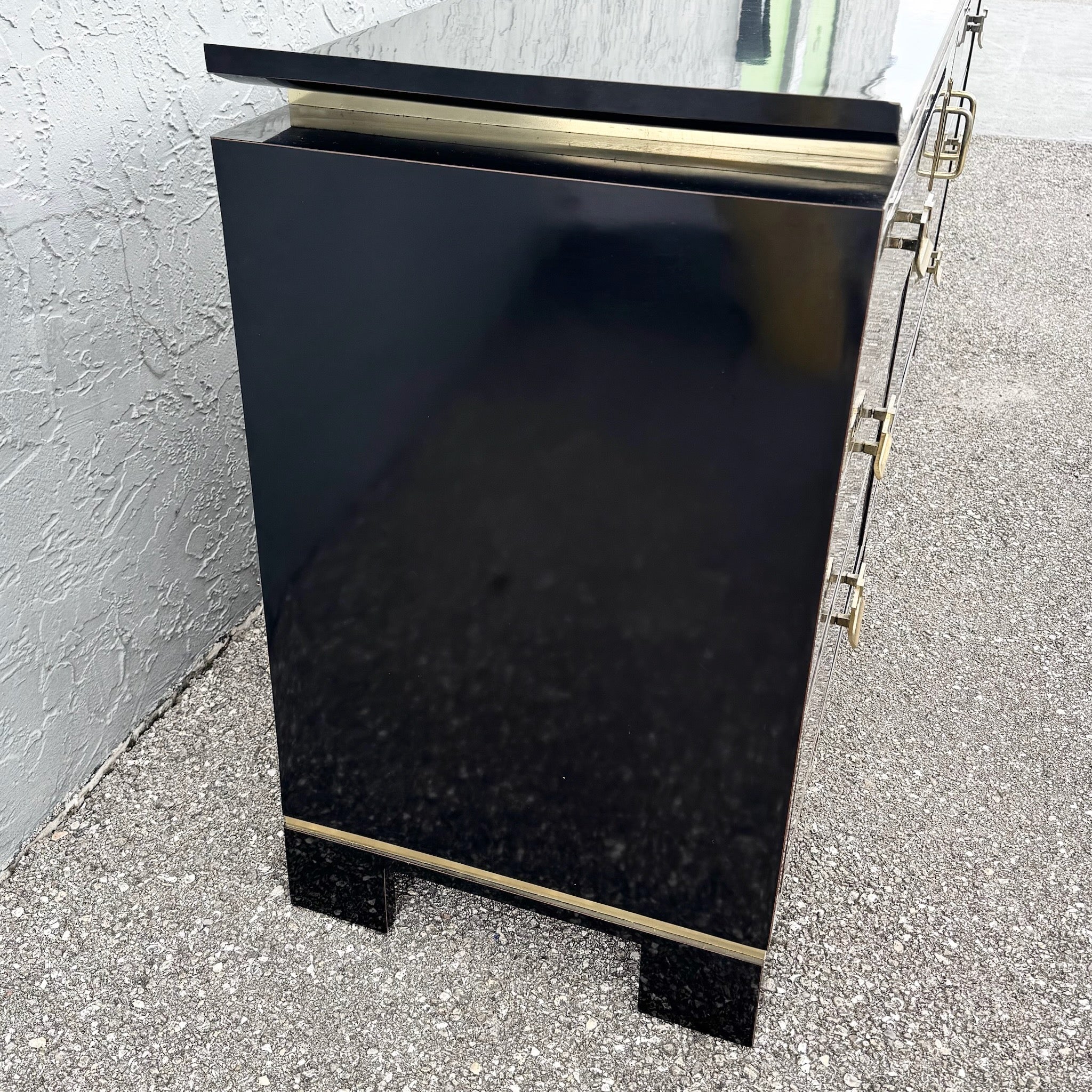 Chinoiserie Black Gloss Laminate Dresser With Gold Accents Dolphin & Flamingo