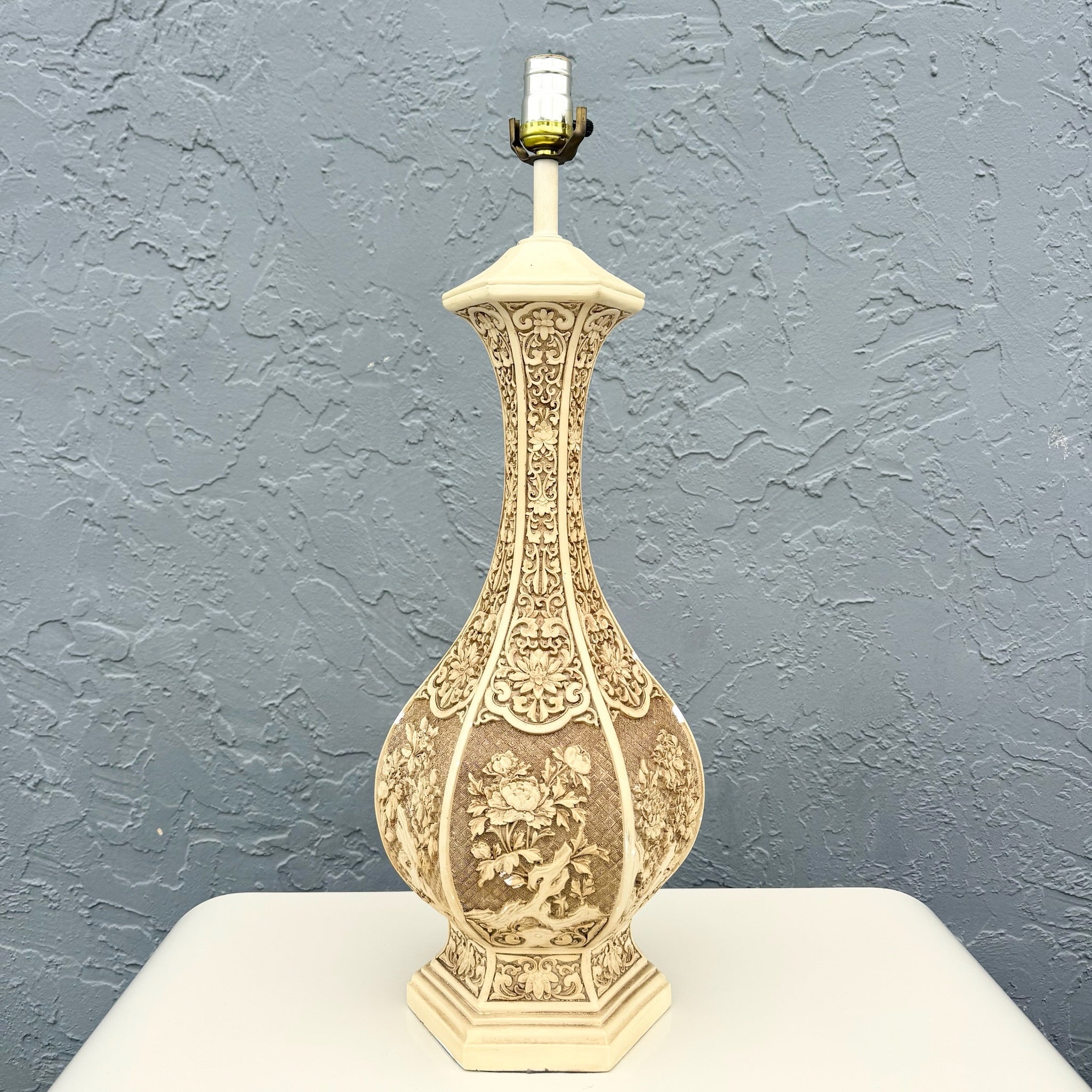Vintage Chinoiserie Ivory Relief Ceramic Table Lamp Dolphin & Flamingo