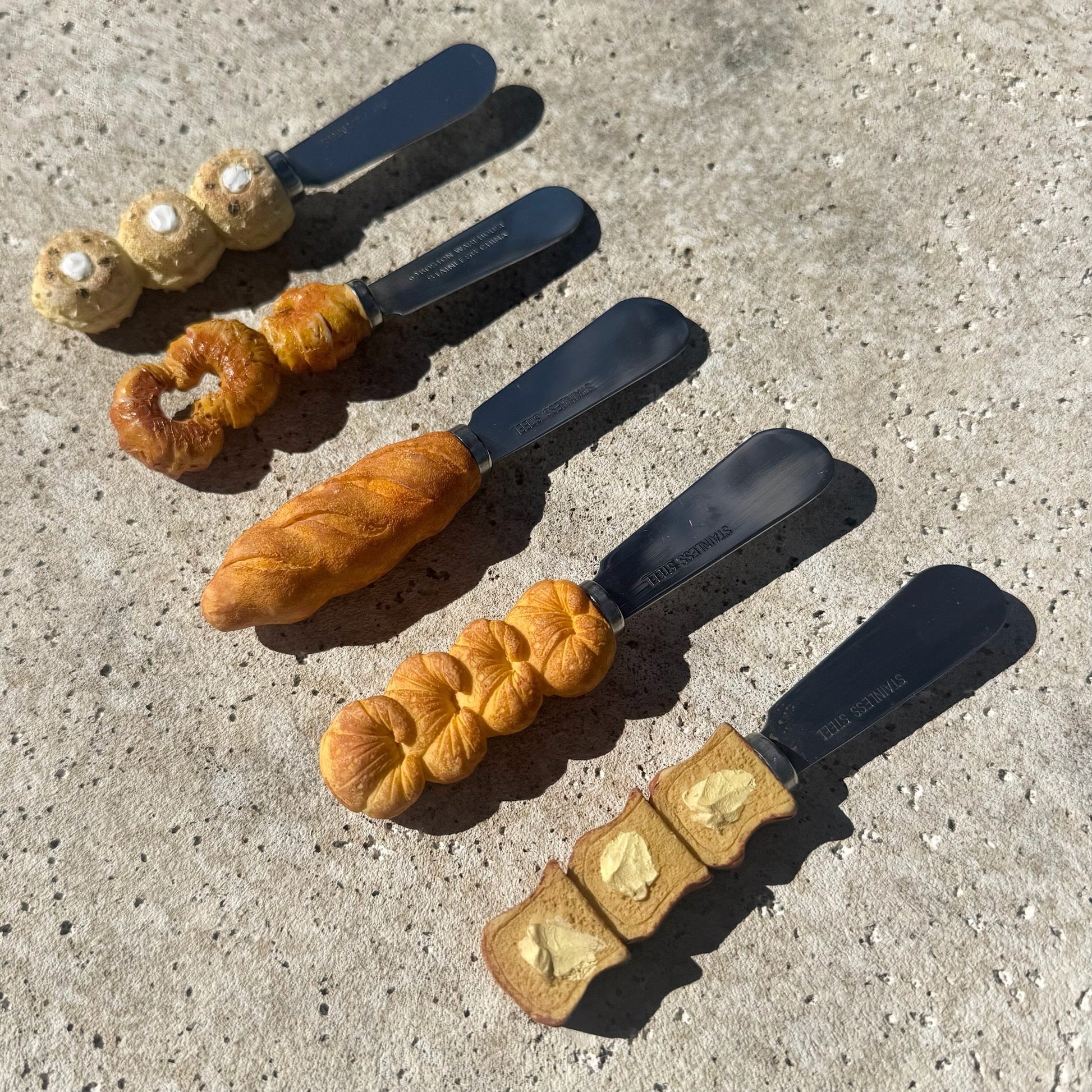 Vintage Breakfast Bread Themed Butter Knives - Set of 5 Dolphin & Flamingo