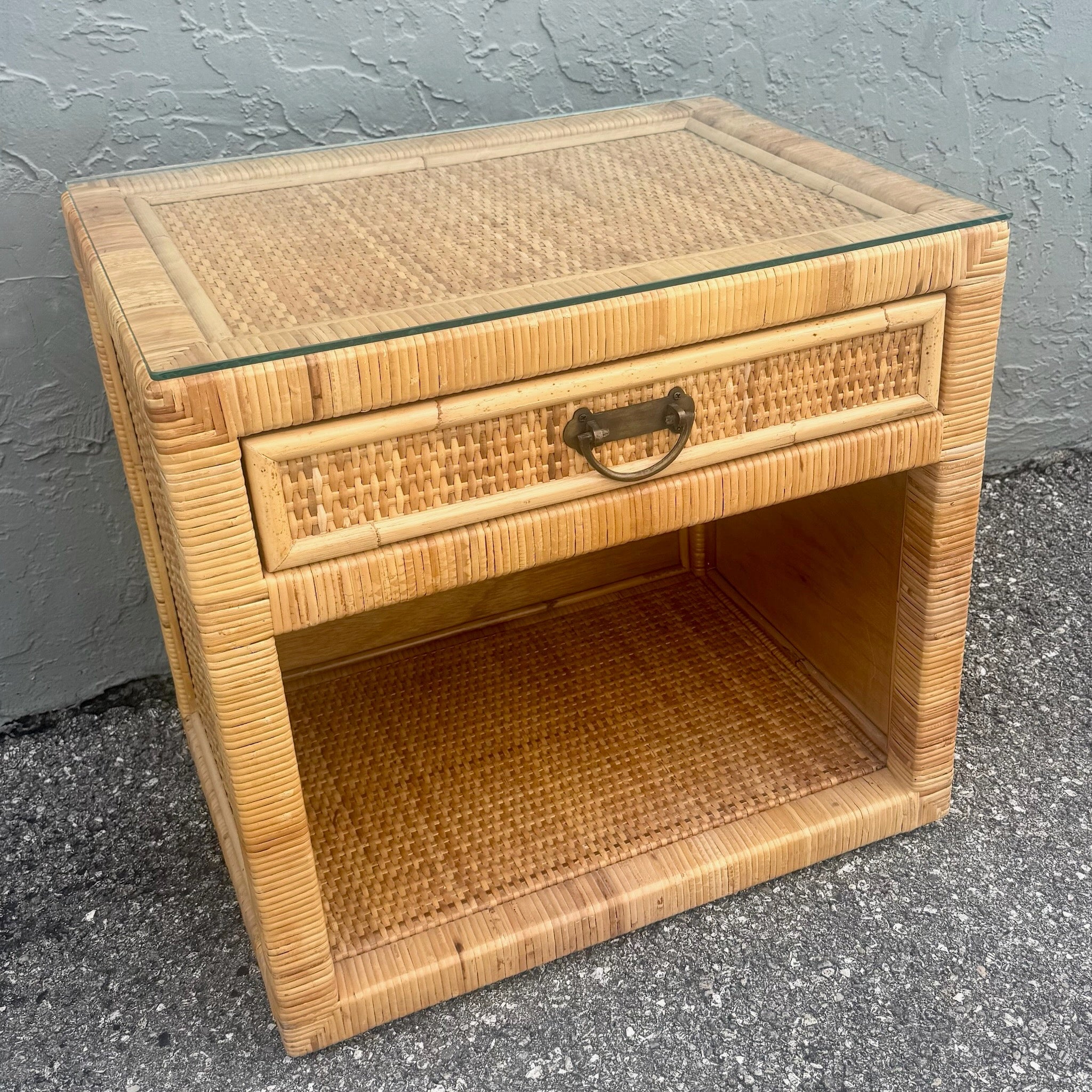 Big Chic Wicker Wrapped Nightstand With Glass Top Dolphin & Flamingo