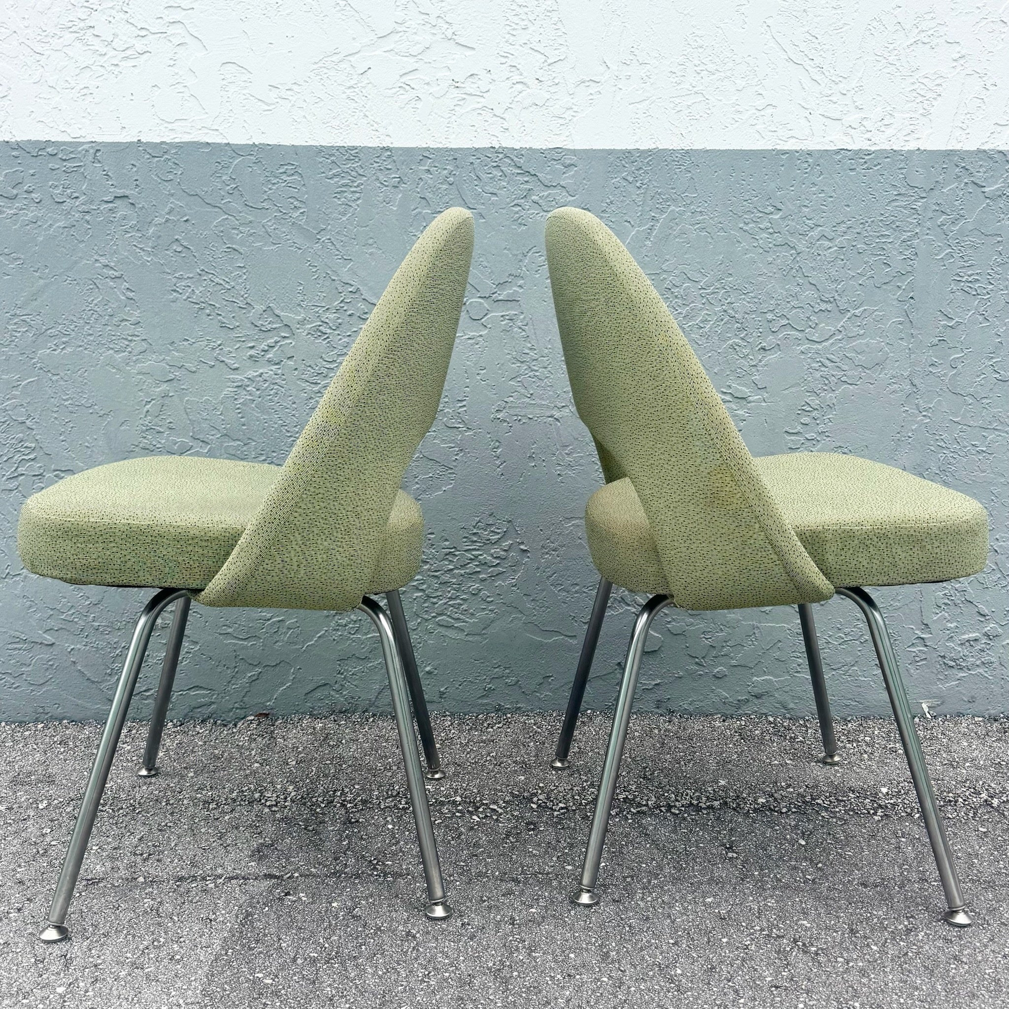 2001 Saarinem Executive Side Chairs for Knoll, Model 72c - Set of 6 Dolphin & Flamingo